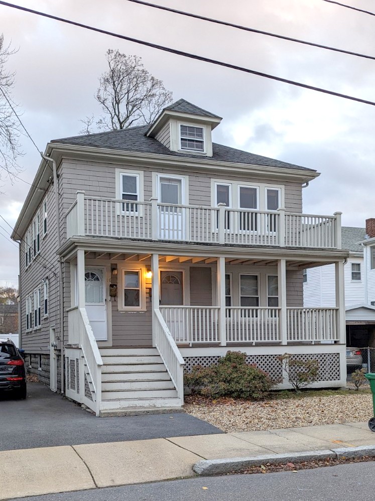 66 Thomas St, Medford