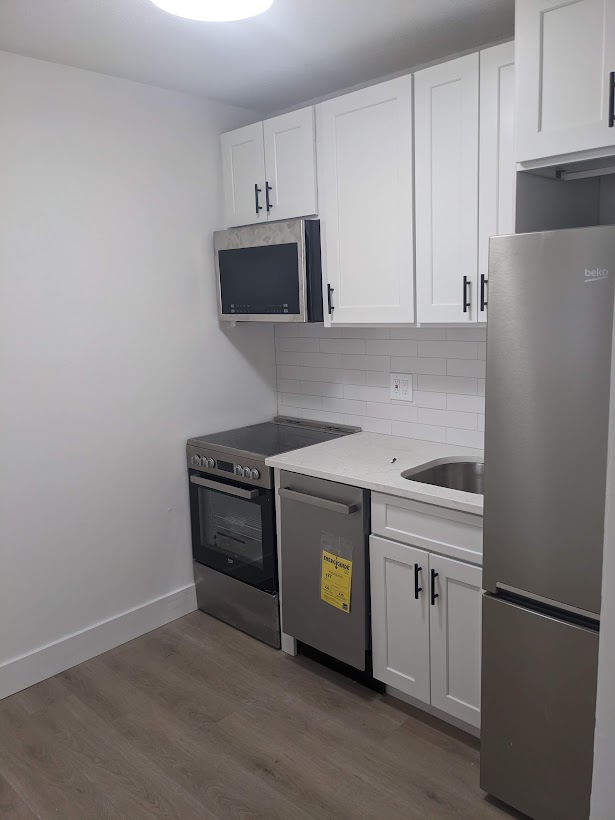 741 6th St, South Boston