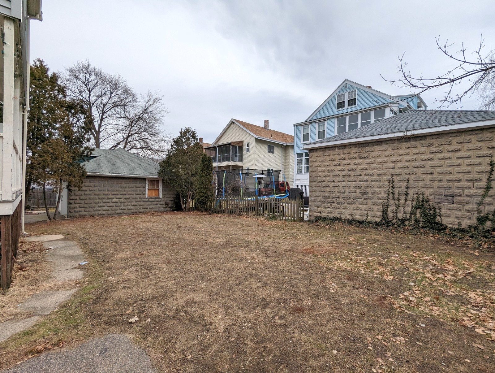 35 Trowbridge St, Arlington