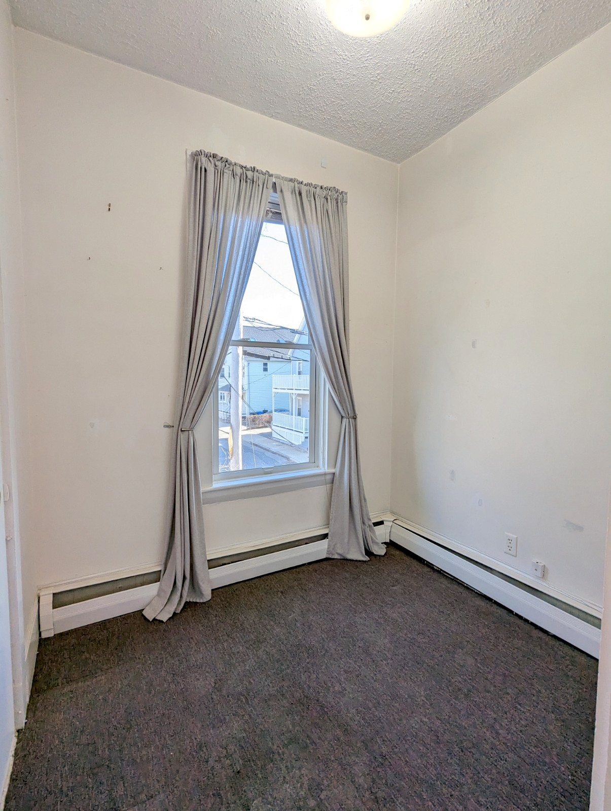 41 Hinckley St, Magoun Square