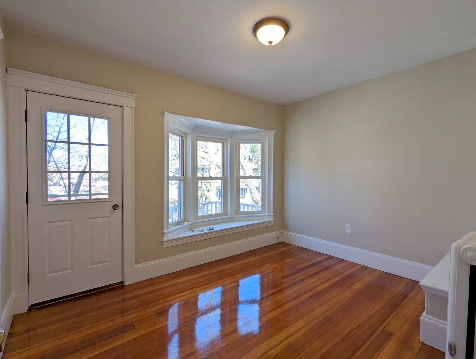 35 Trowbridge St, Arlington