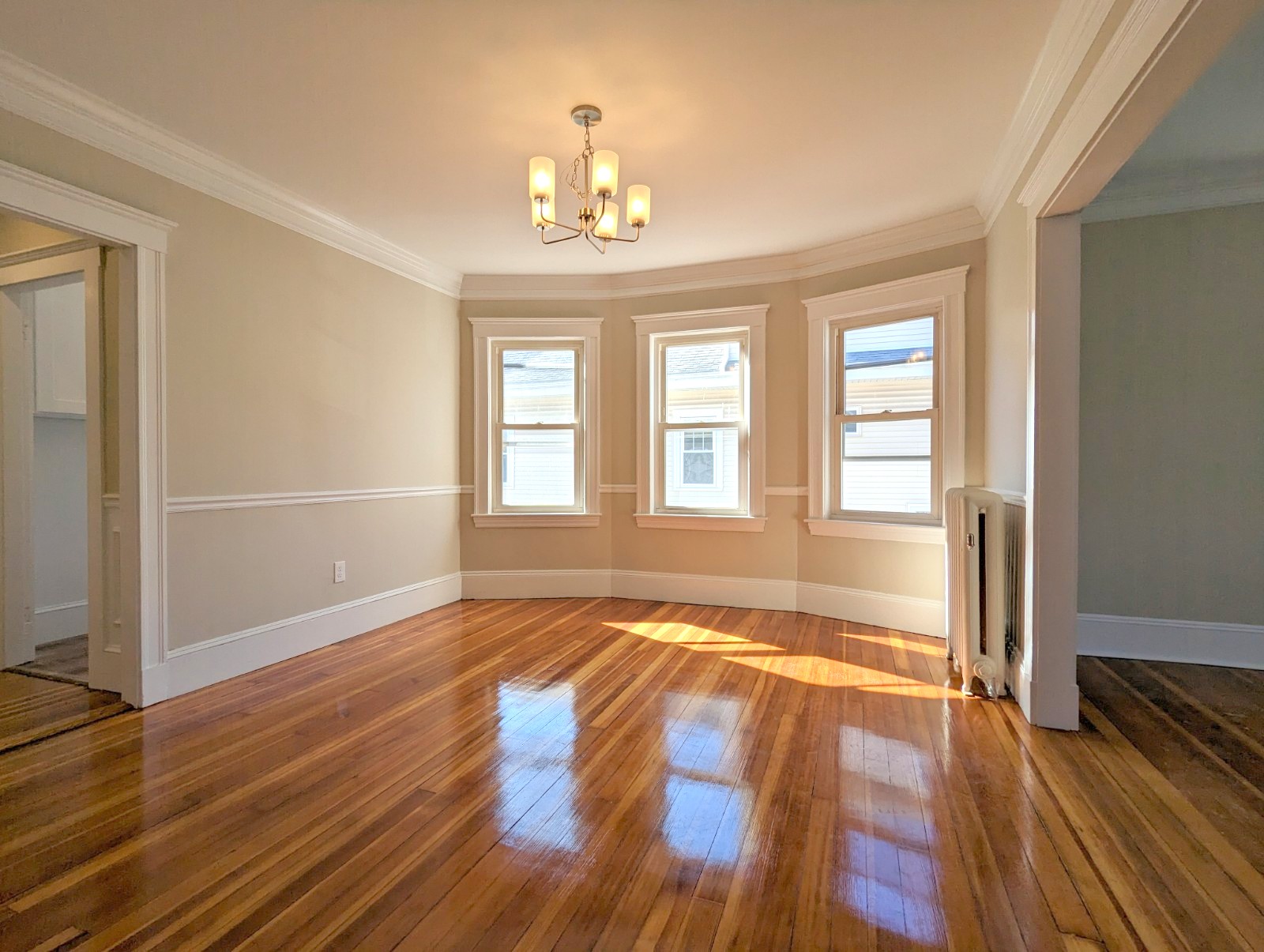 35 Trowbridge St, Arlington