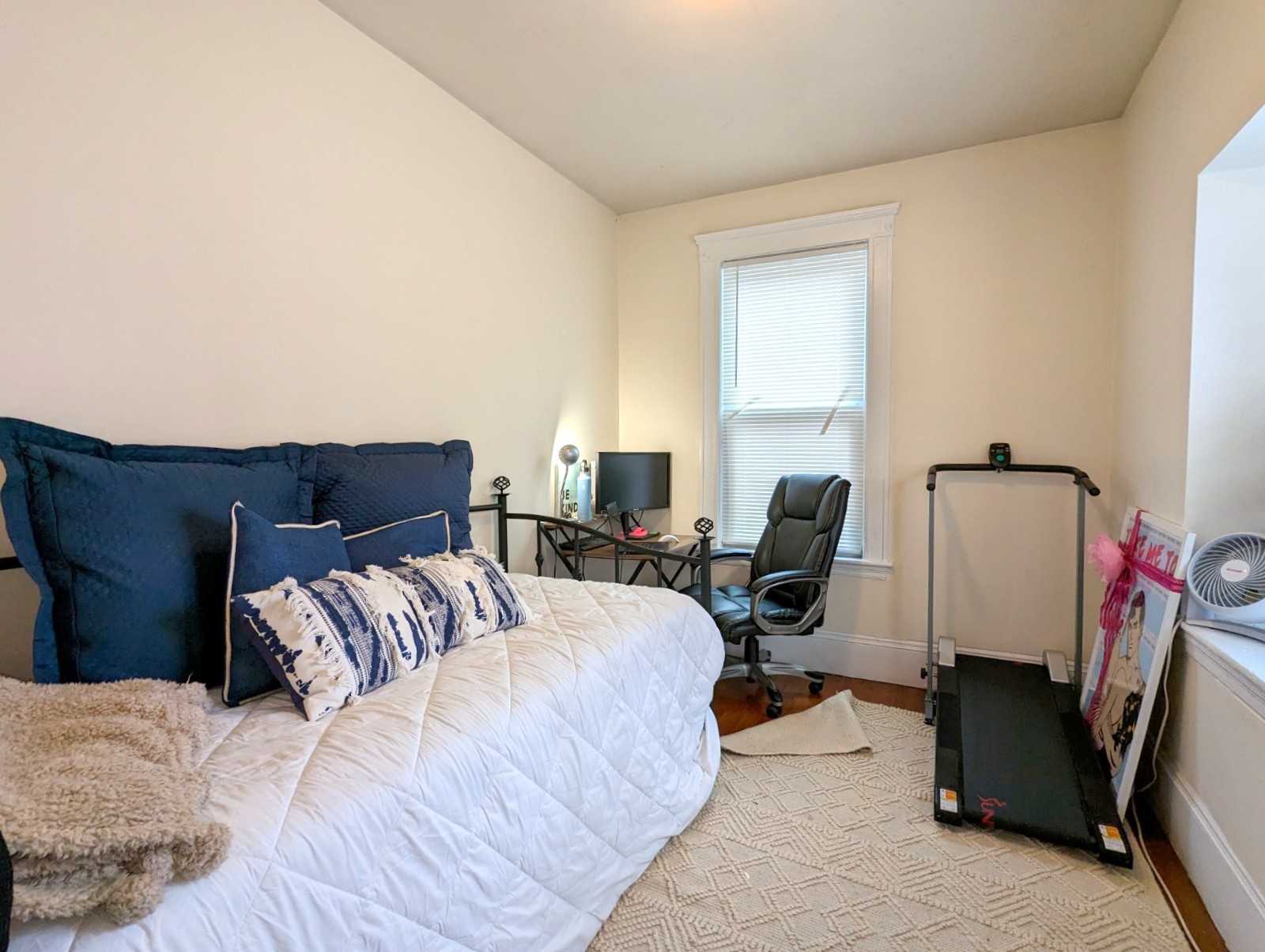 18 Sanborn Ave, Union Square