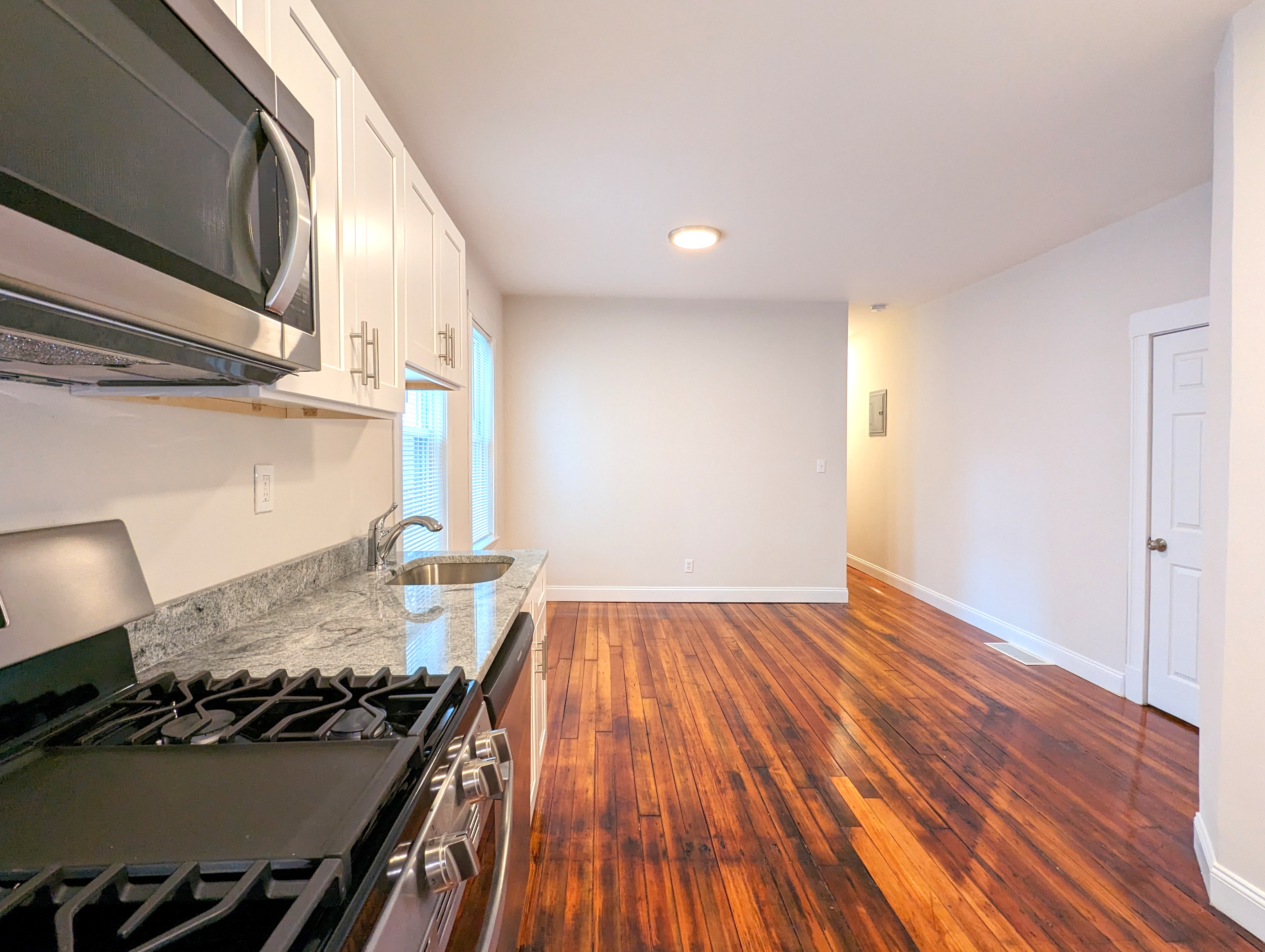 16 Warren Ave, Union Square