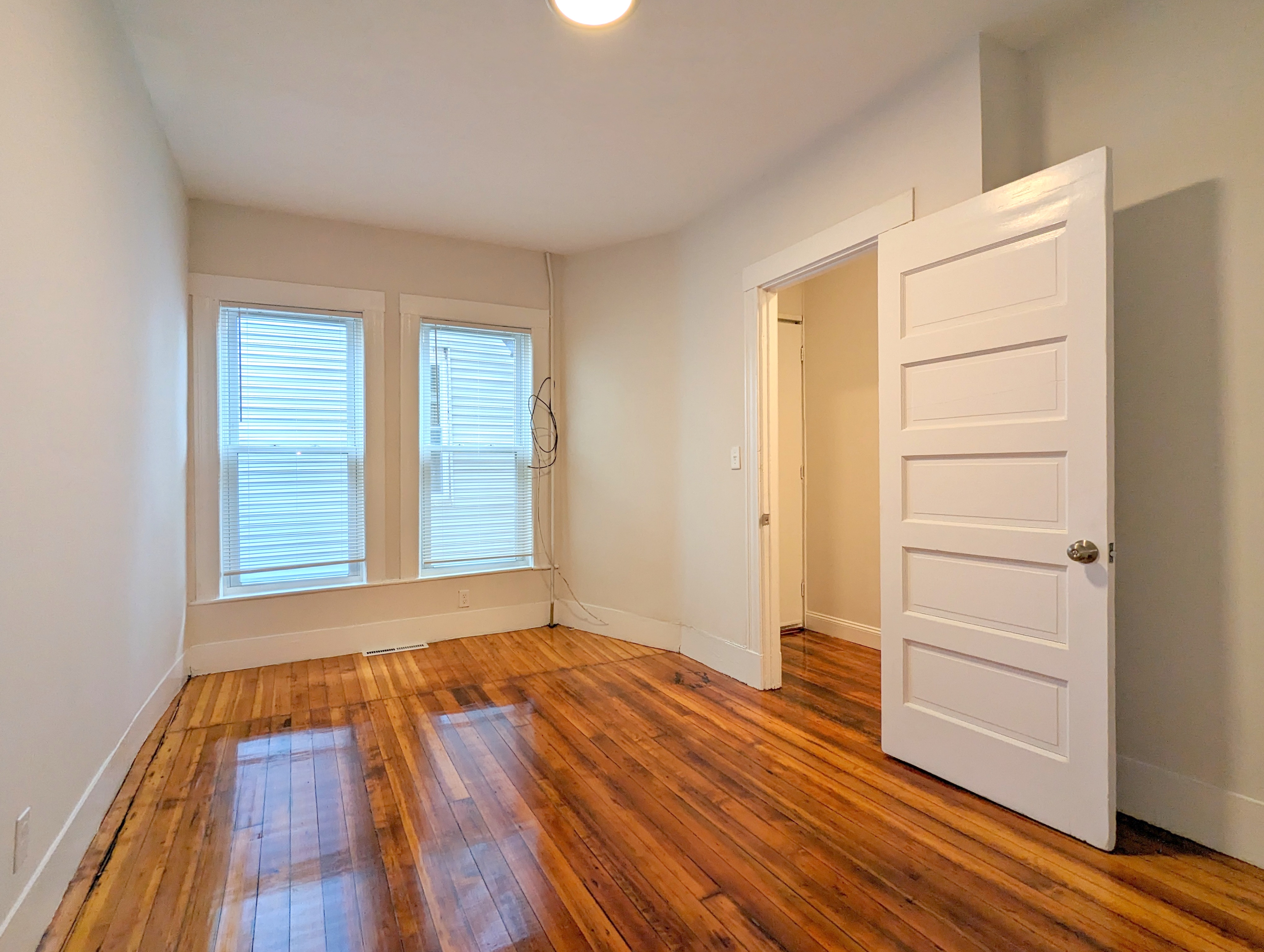 16 Warren Ave, Union Square