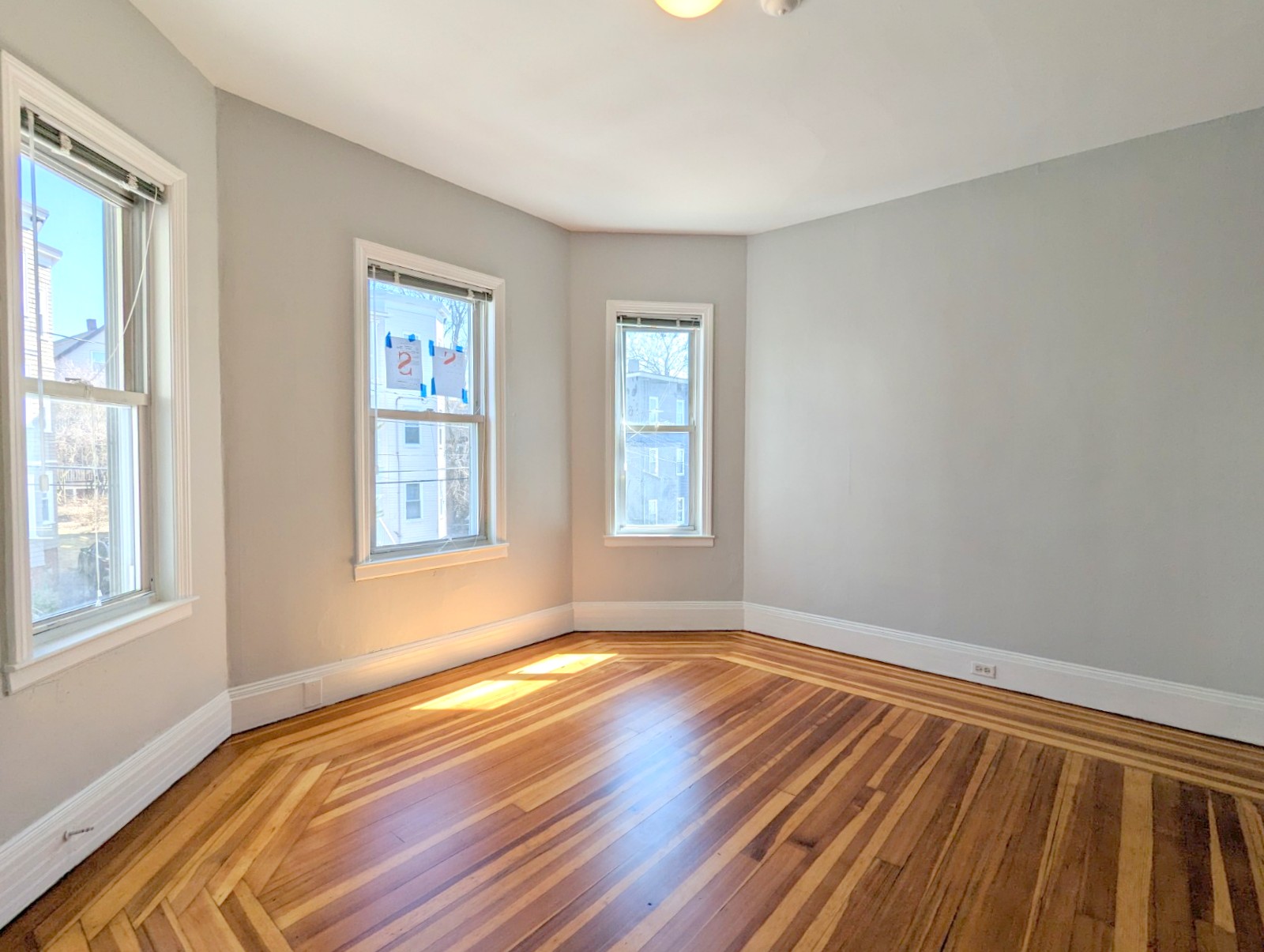 14 Belknap St, Teele Square