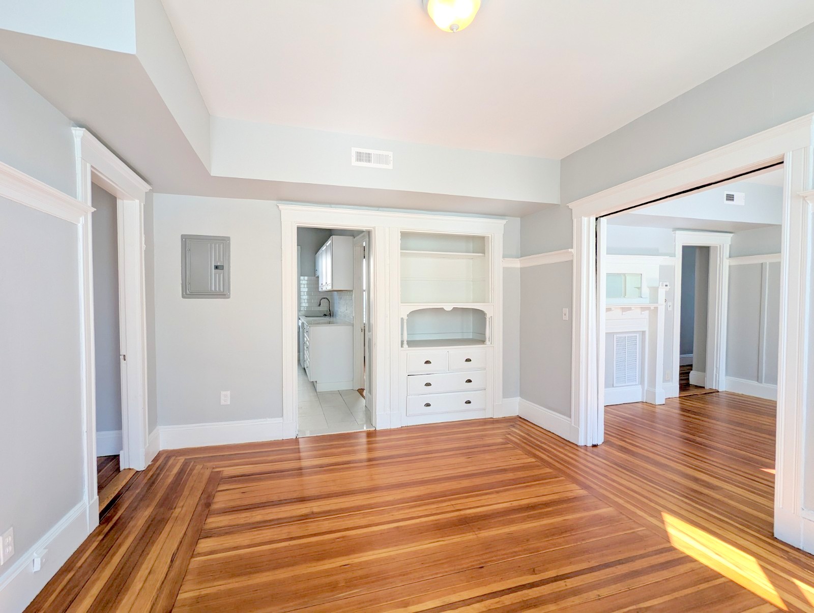 14 Belknap St, Teele Square