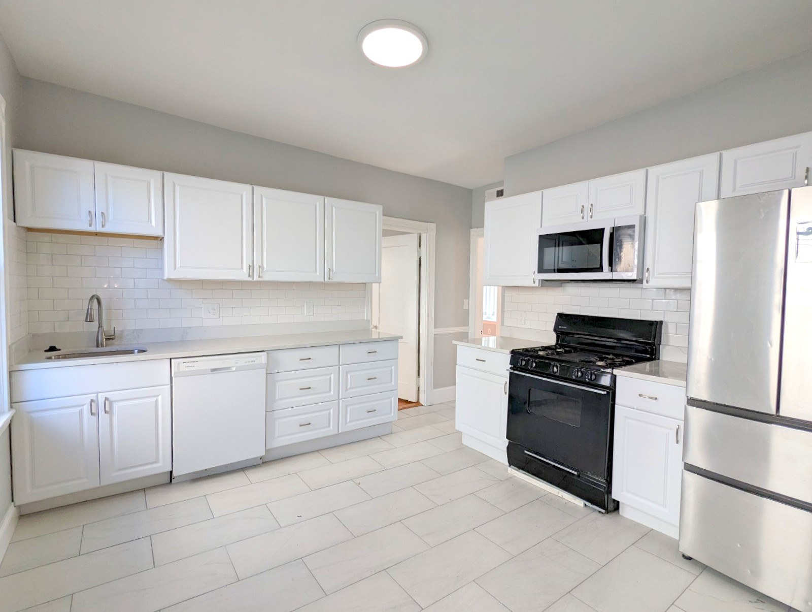 14 Belknap St, Teele Square