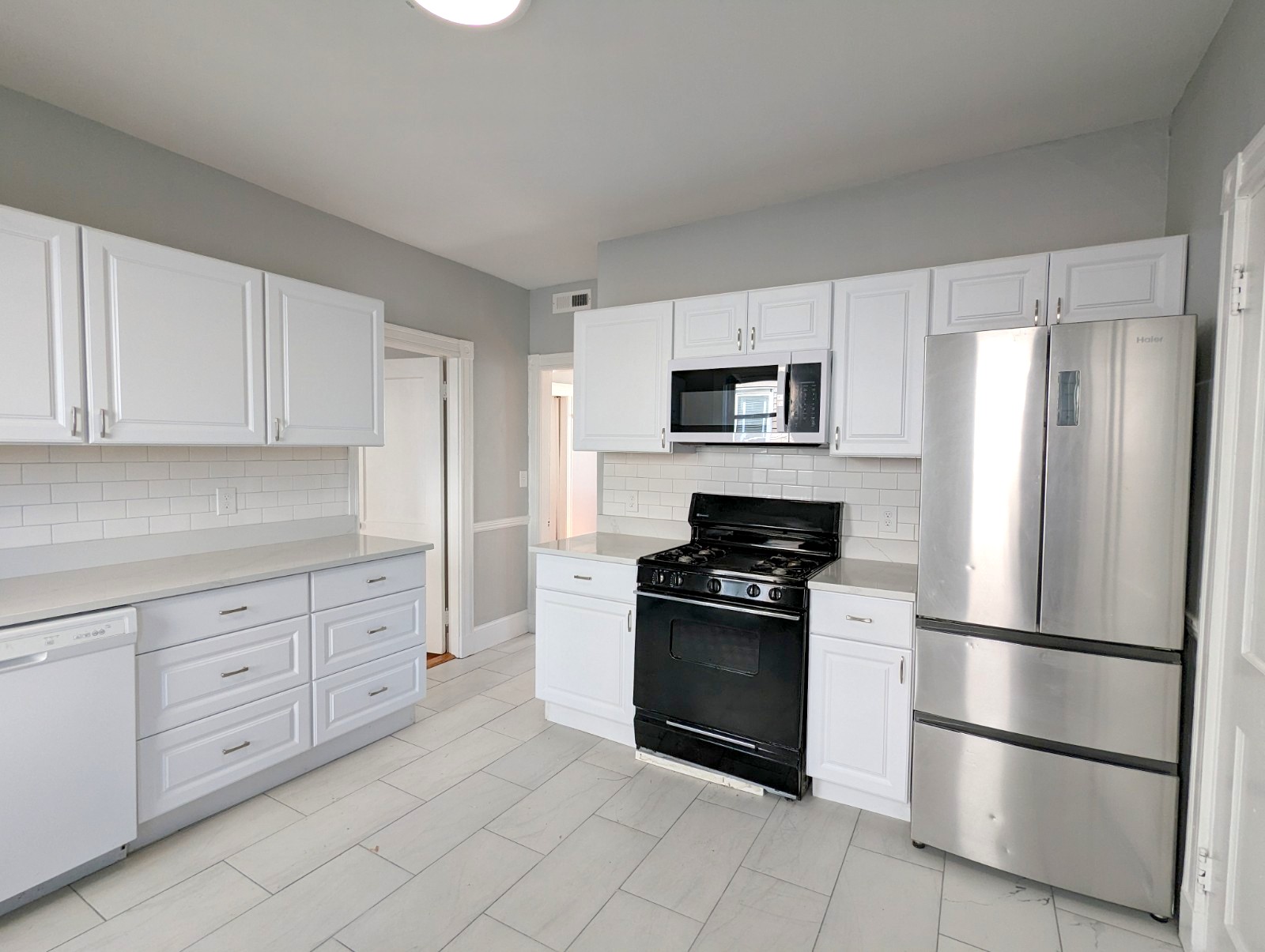 14 Belknap St, Teele Square