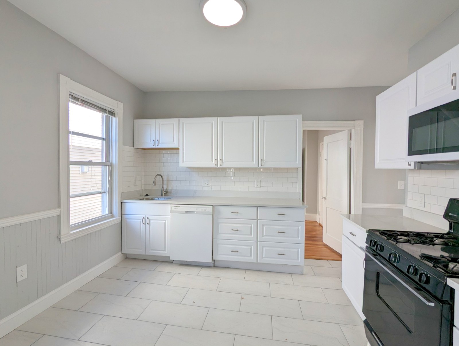 14 Belknap St, Teele Square