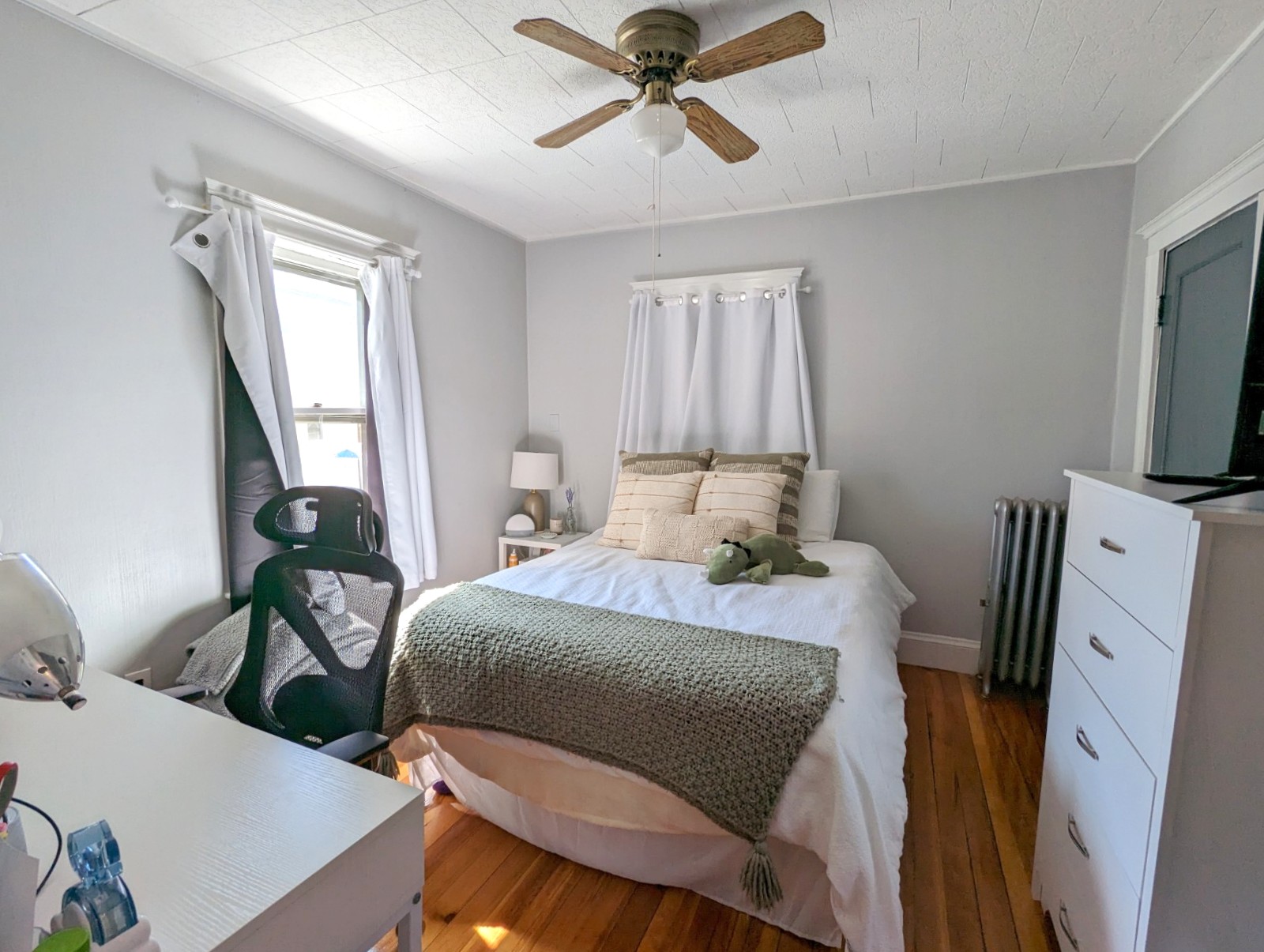 88 Frederick Ave, Medford