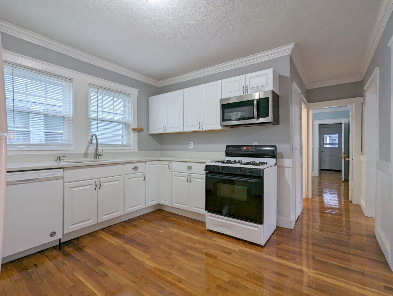 4 Edgar Ct, Winter Hill