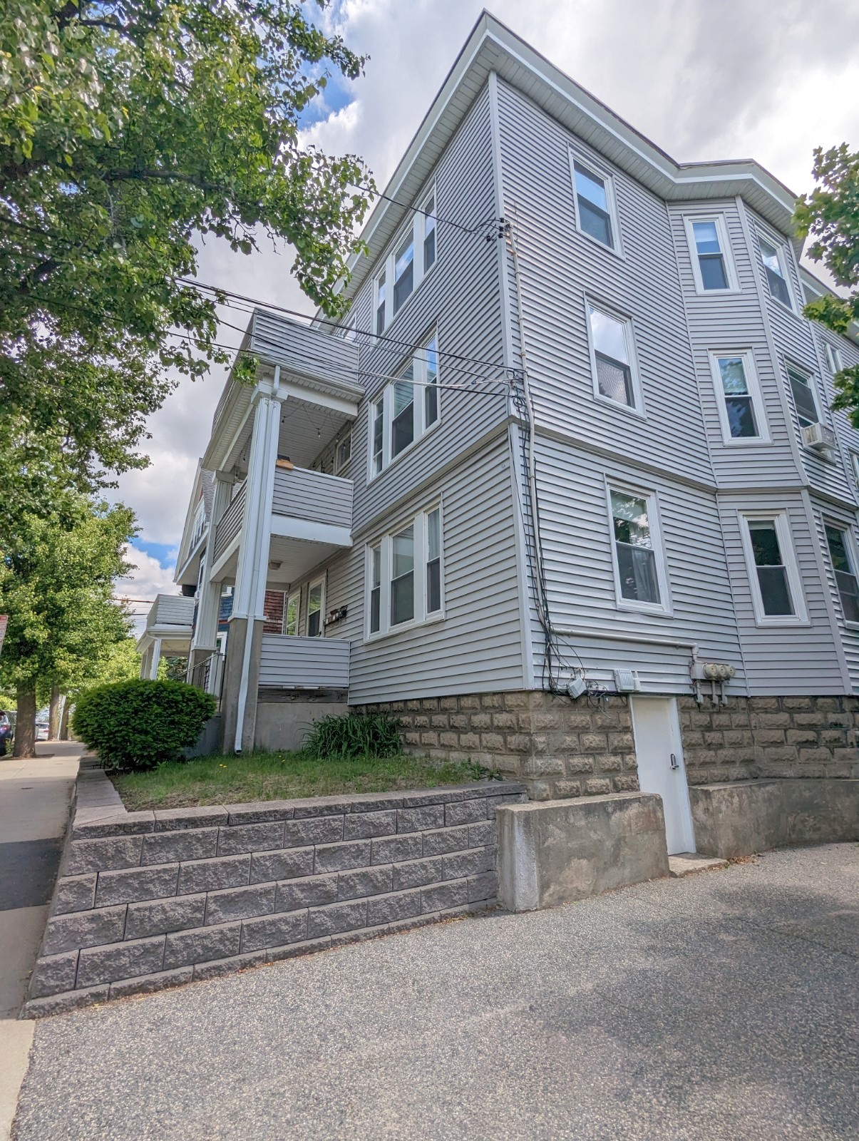 119 Lowell St, Spring Hill