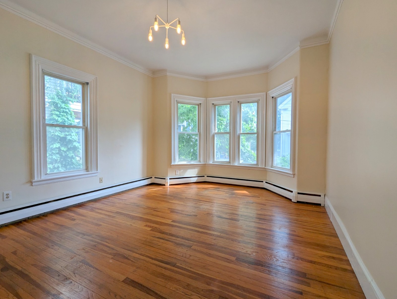 15 Howe St, Gilman Square