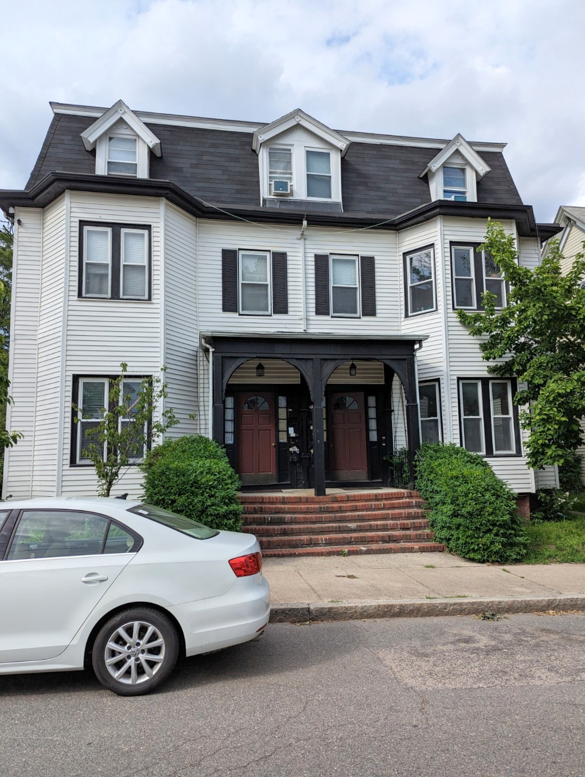 15 Howe St, Gilman Square