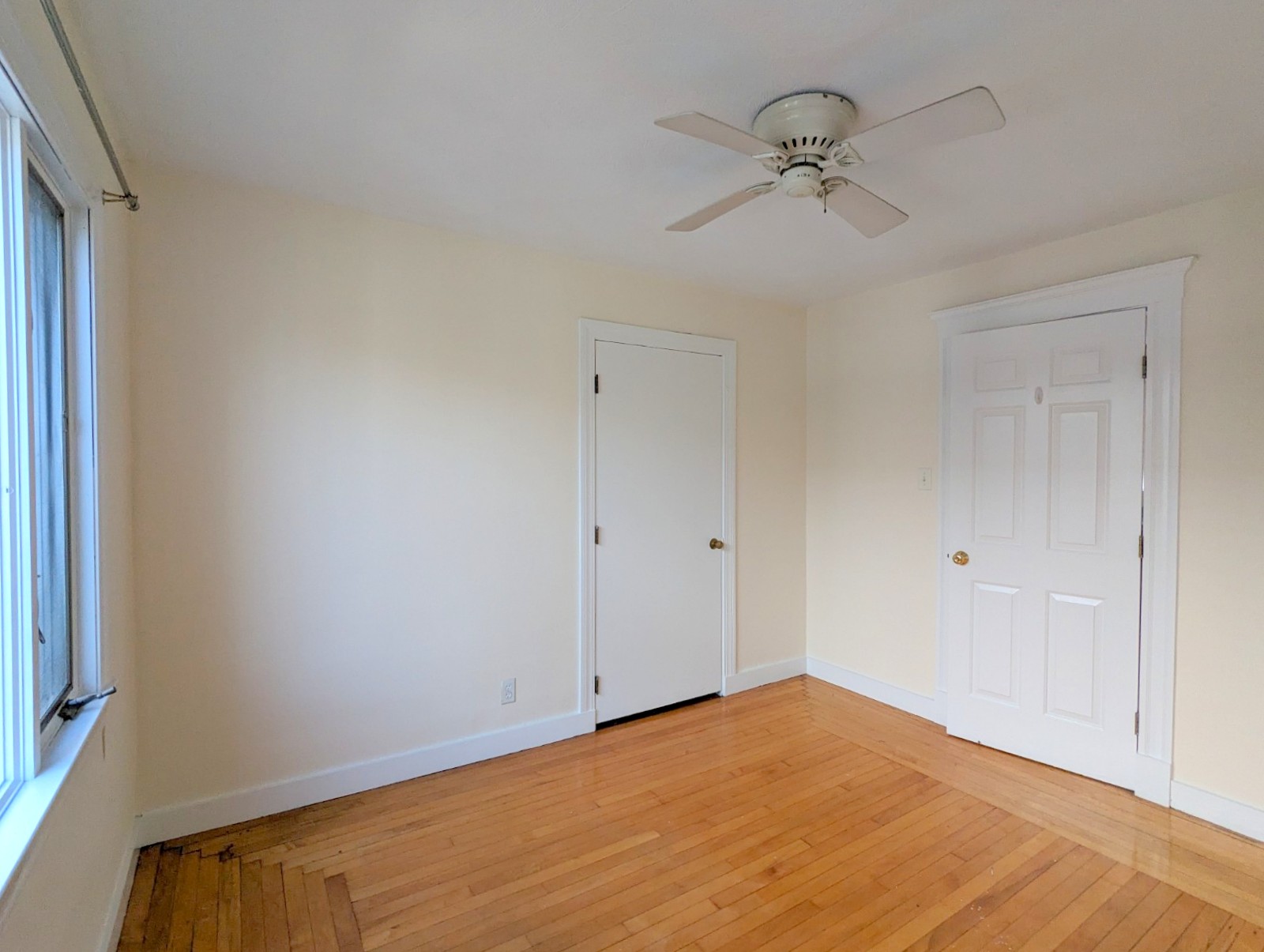 14 Maple Ave, Medford