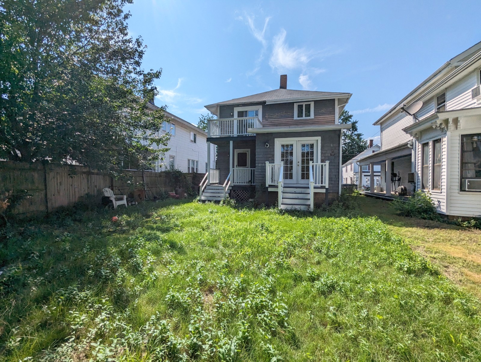 14 Maple Ave, Medford