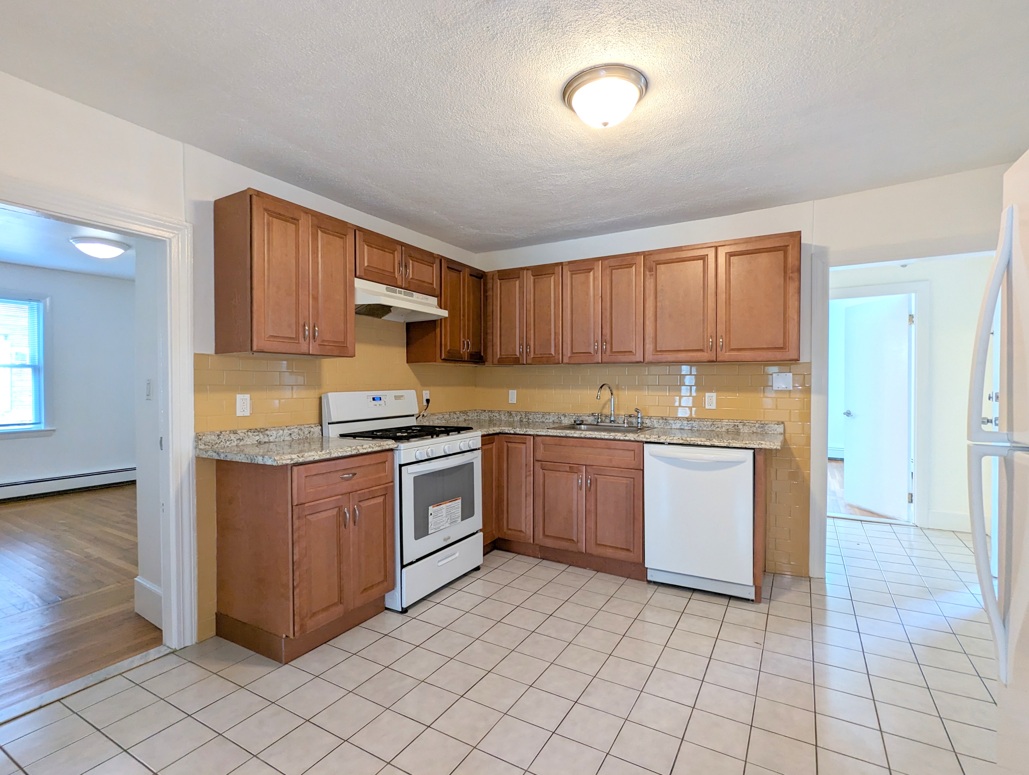 322 Lowell St, Magoun Square