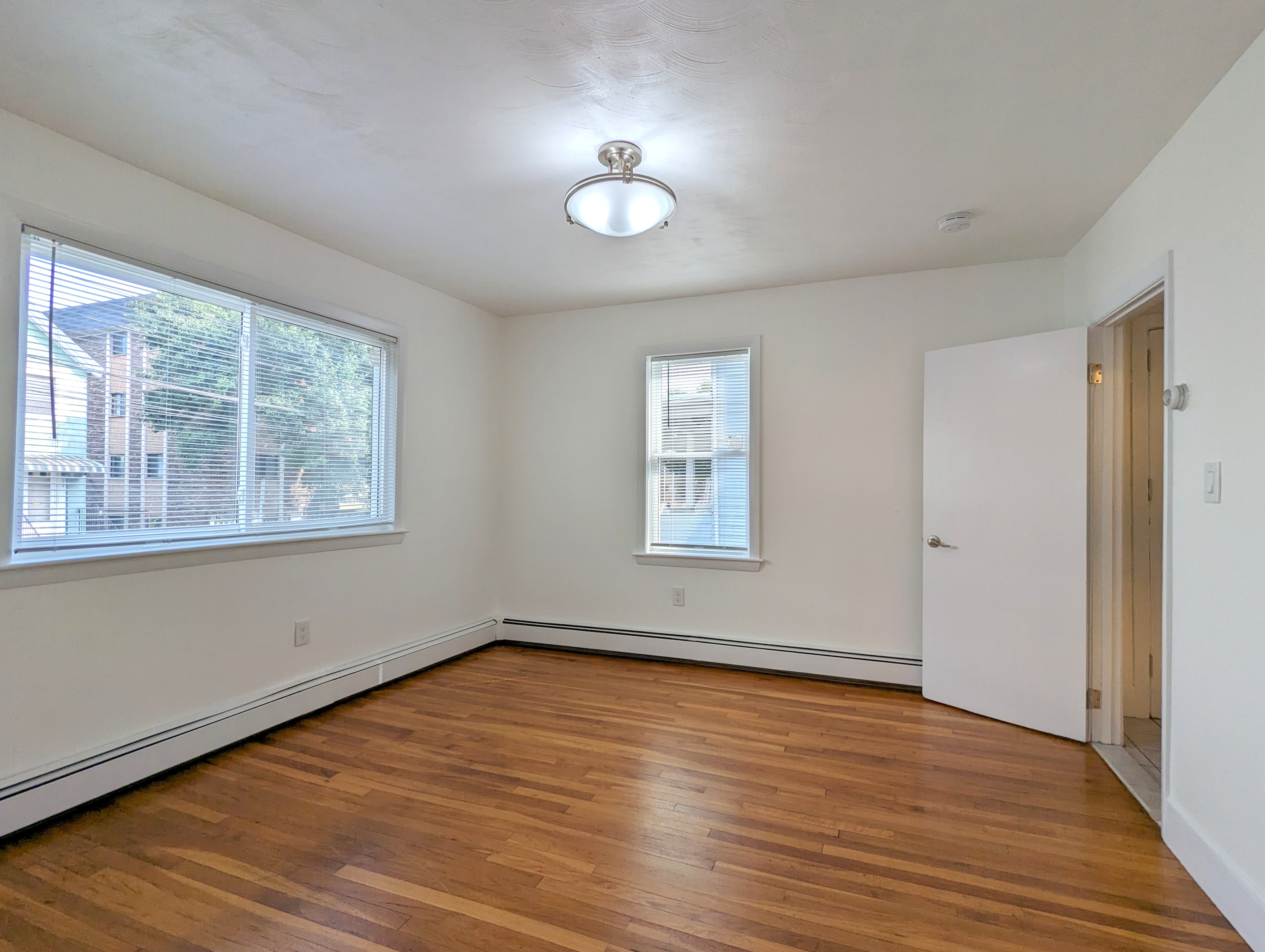 322 Lowell St, Magoun Square