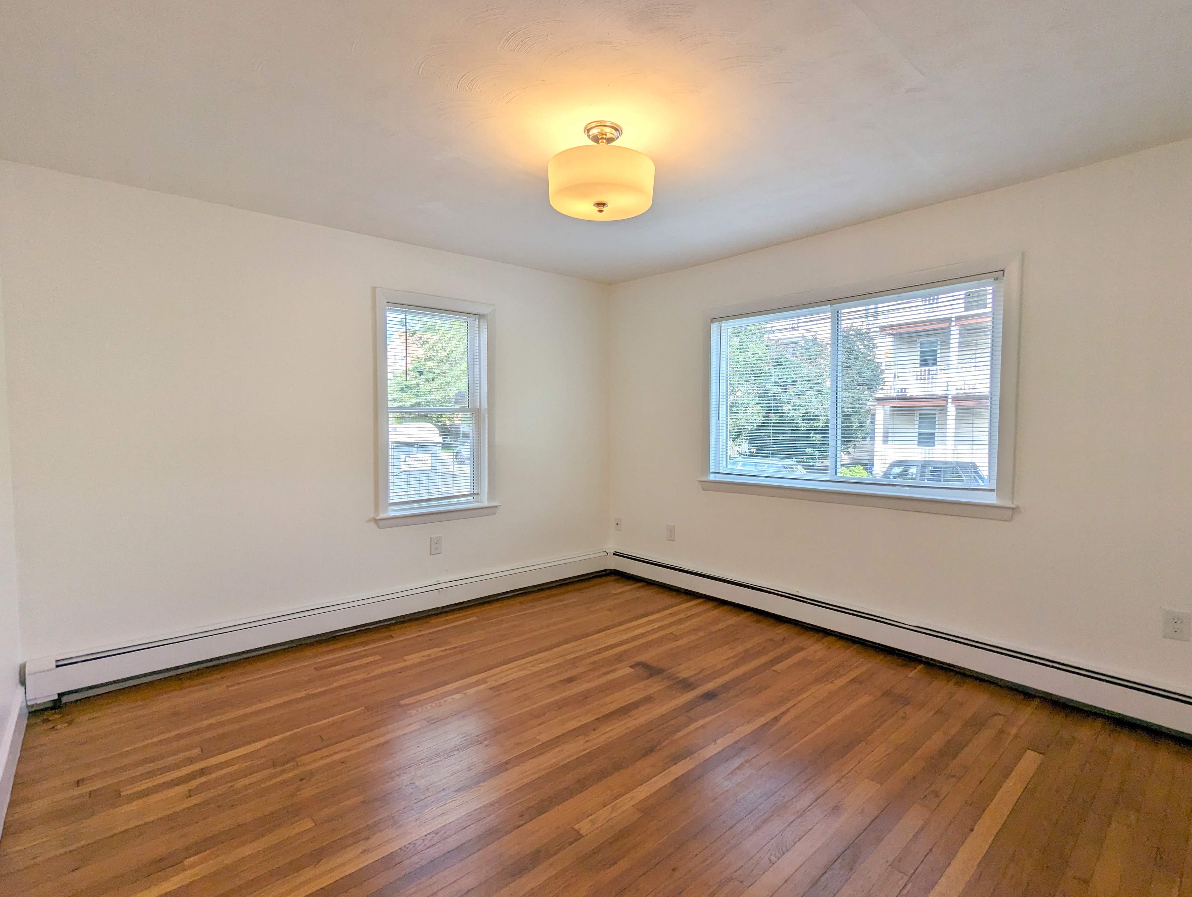 322 Lowell St, Magoun Square