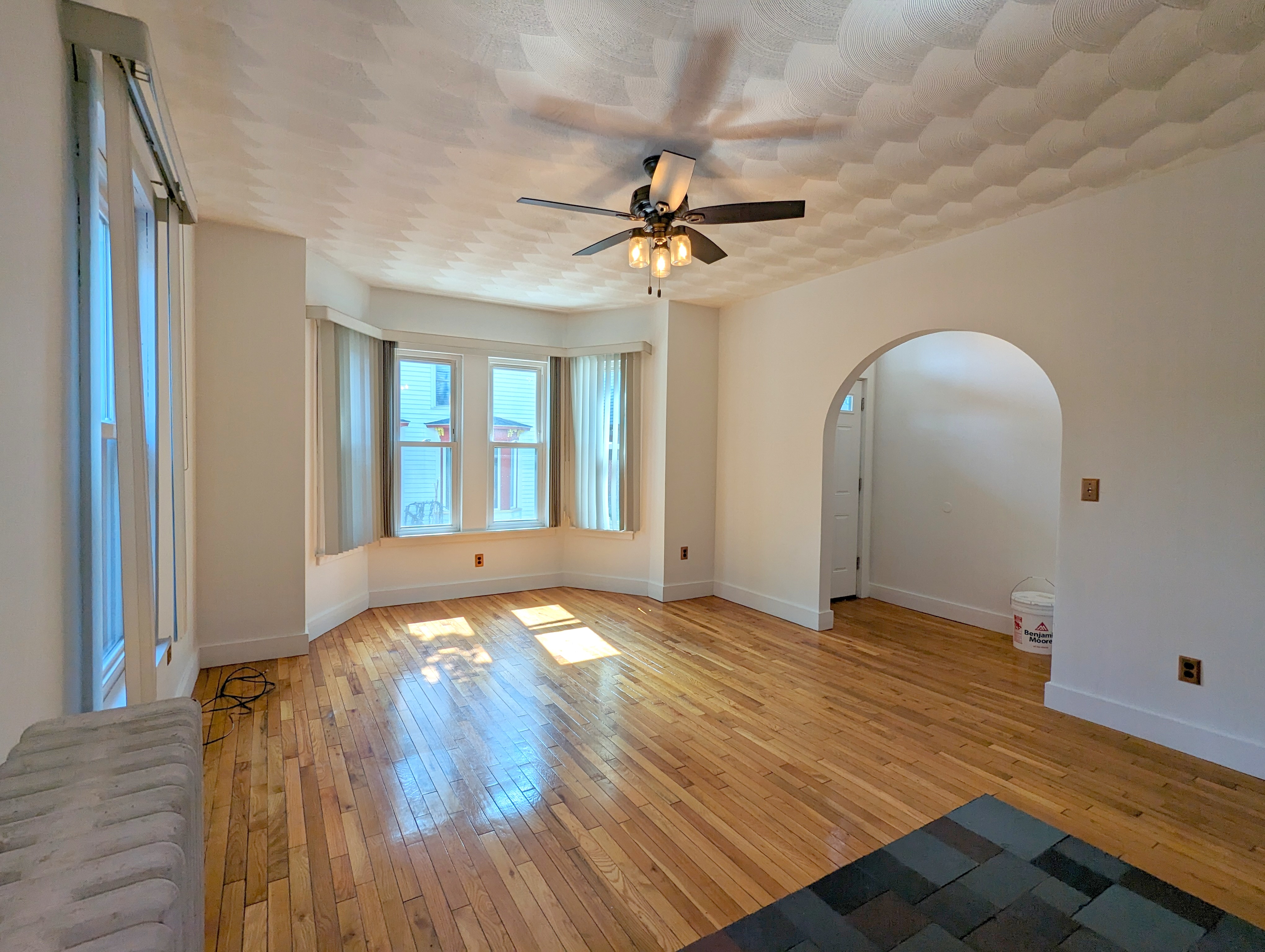 15 Douglas St, Central Square