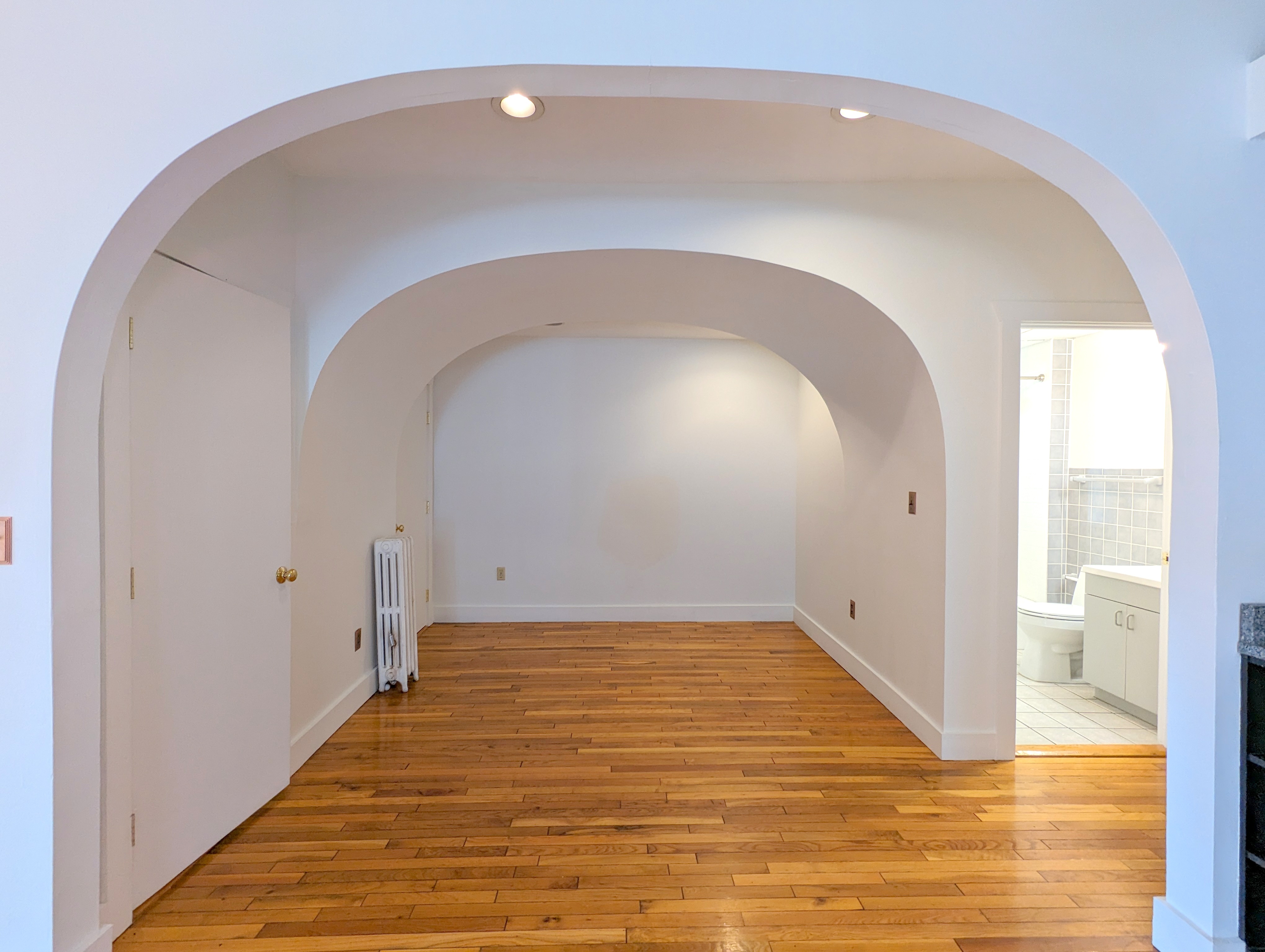 15 Douglas St, Central Square