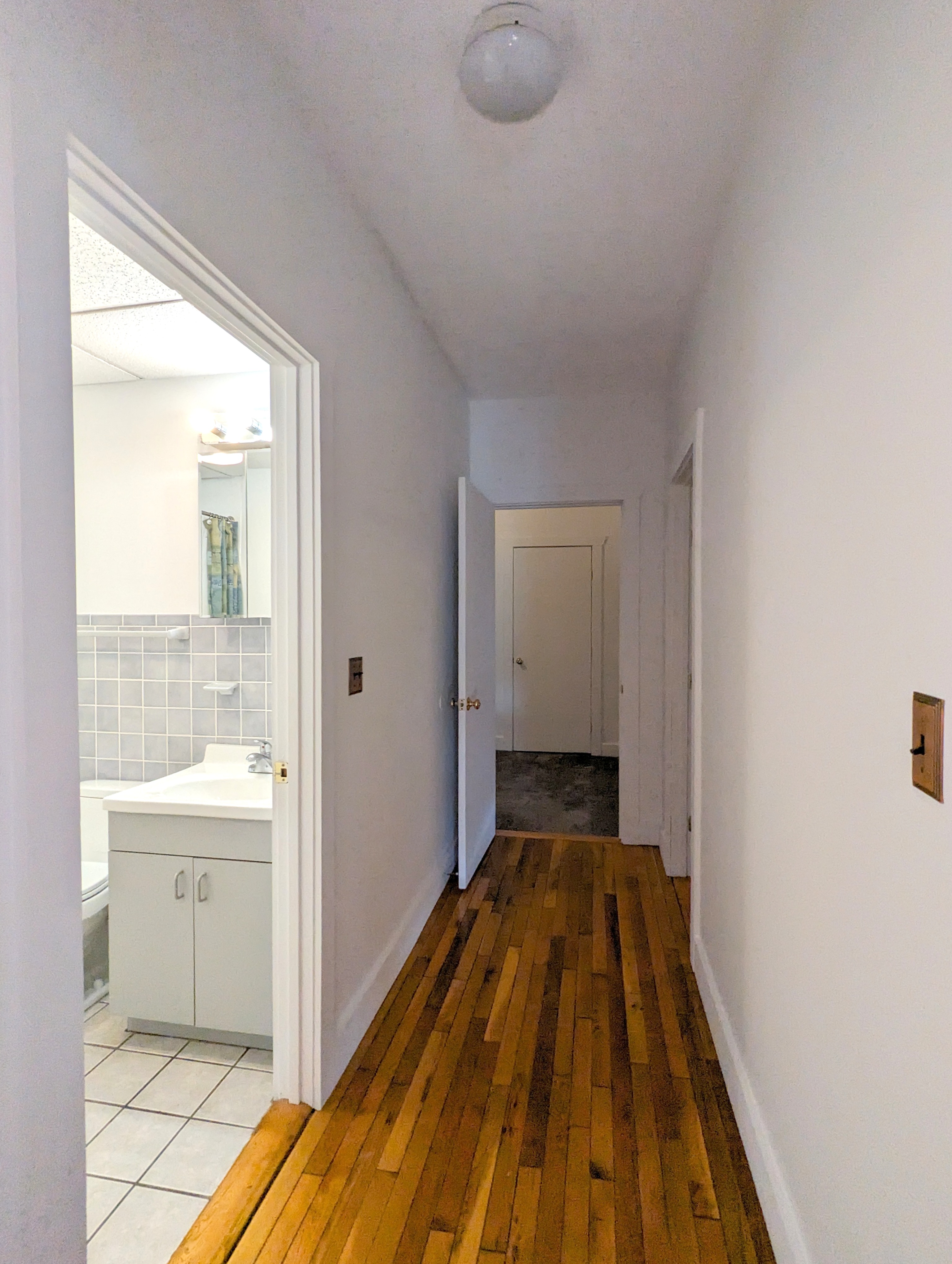 15 Douglas St, Central Square