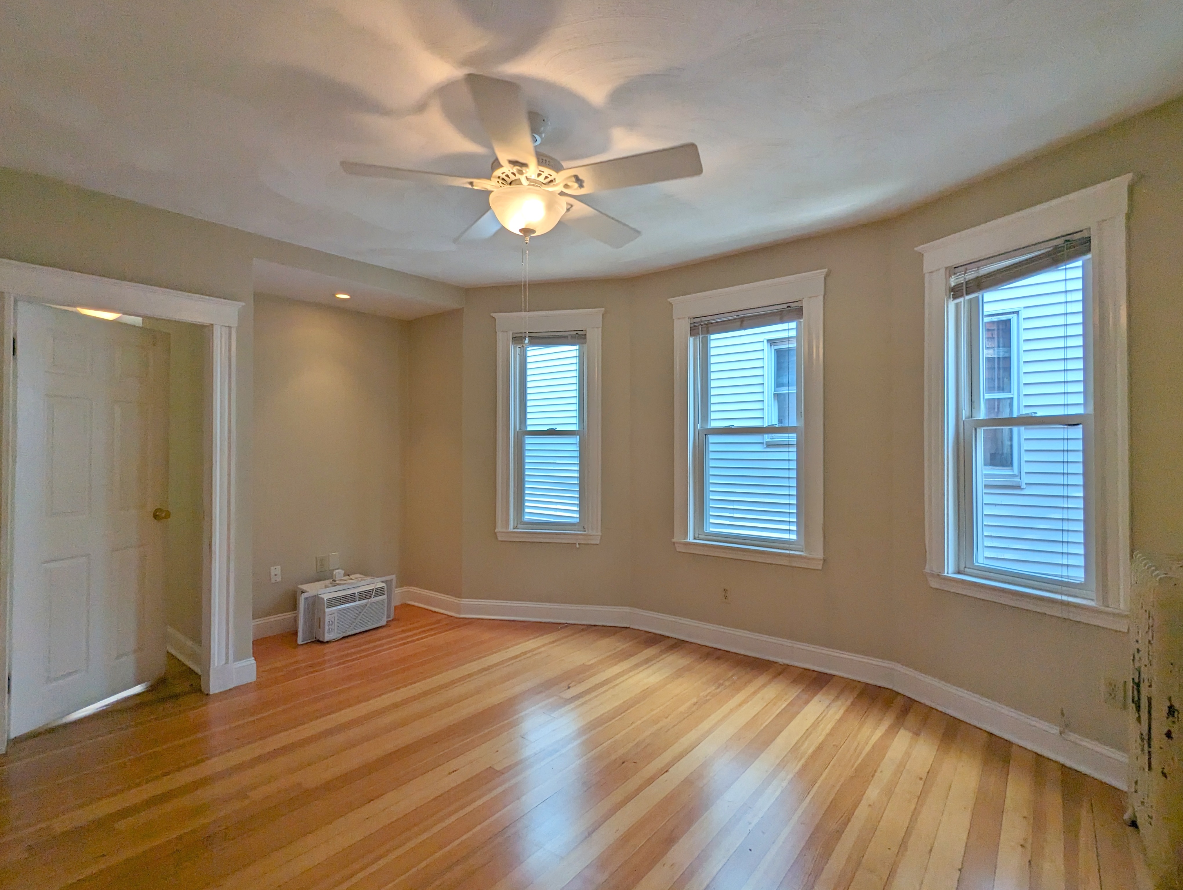 79 Conwell Ave, Teele Square