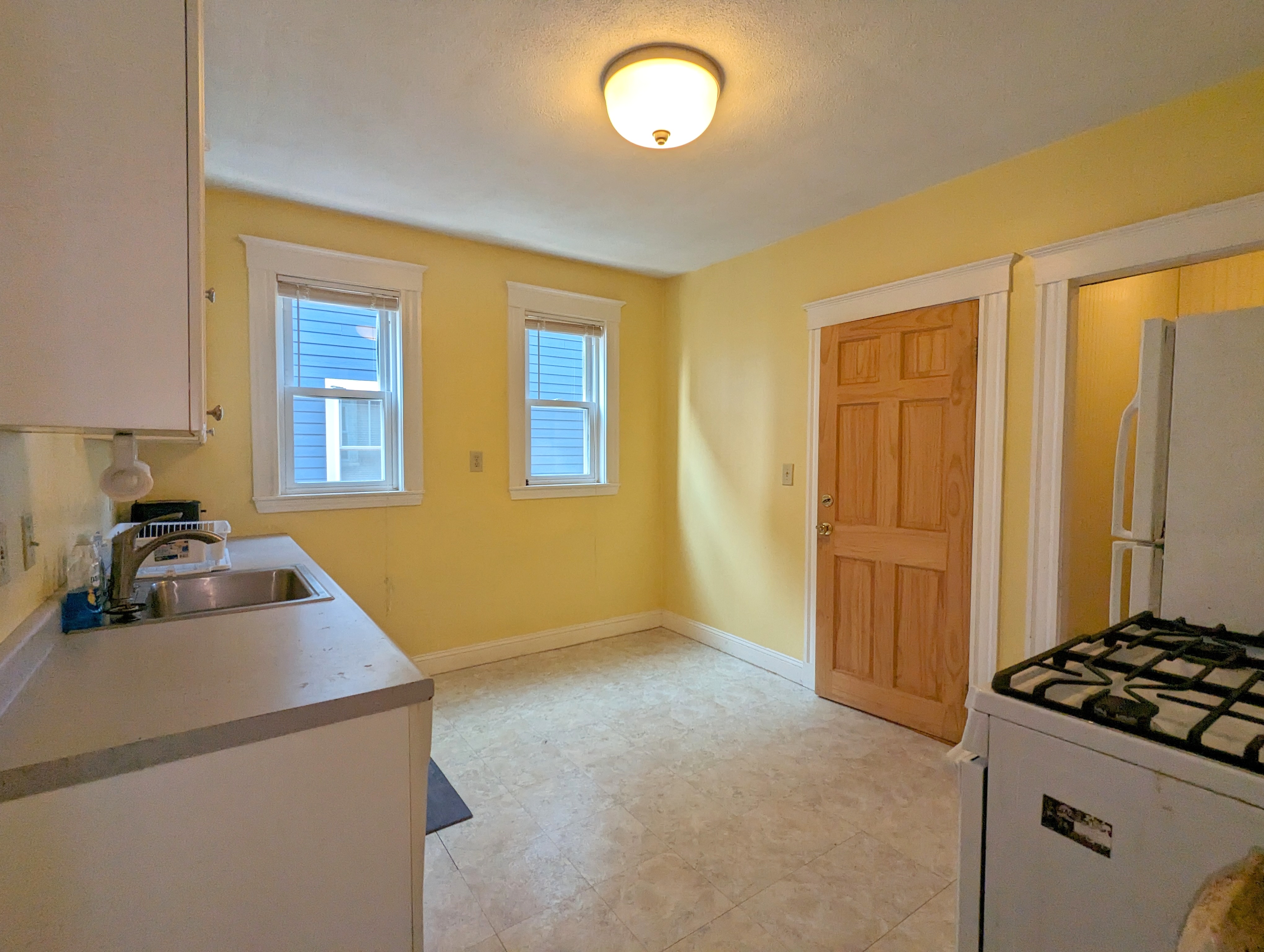 79 Conwell Ave, Teele Square