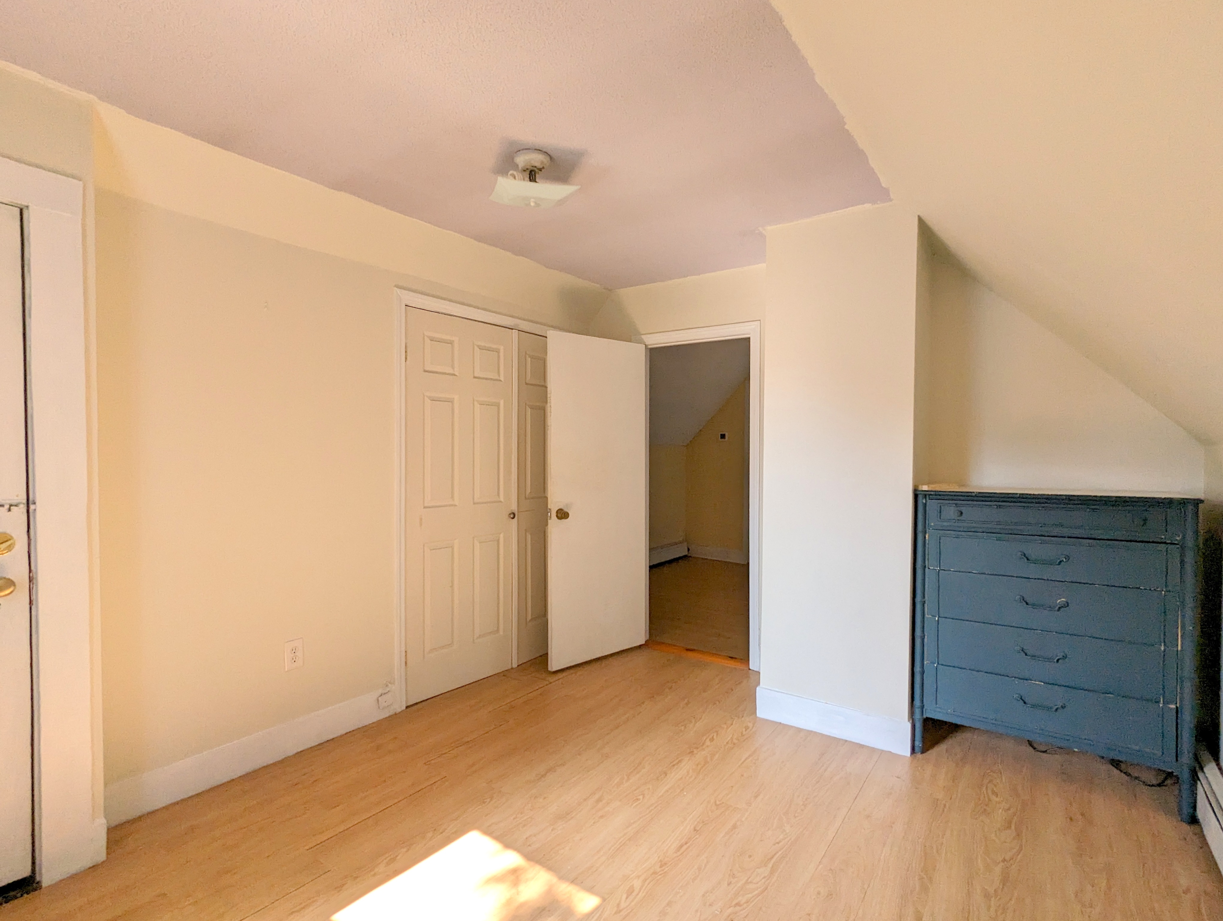 16 Glendale Ave, Davis Square