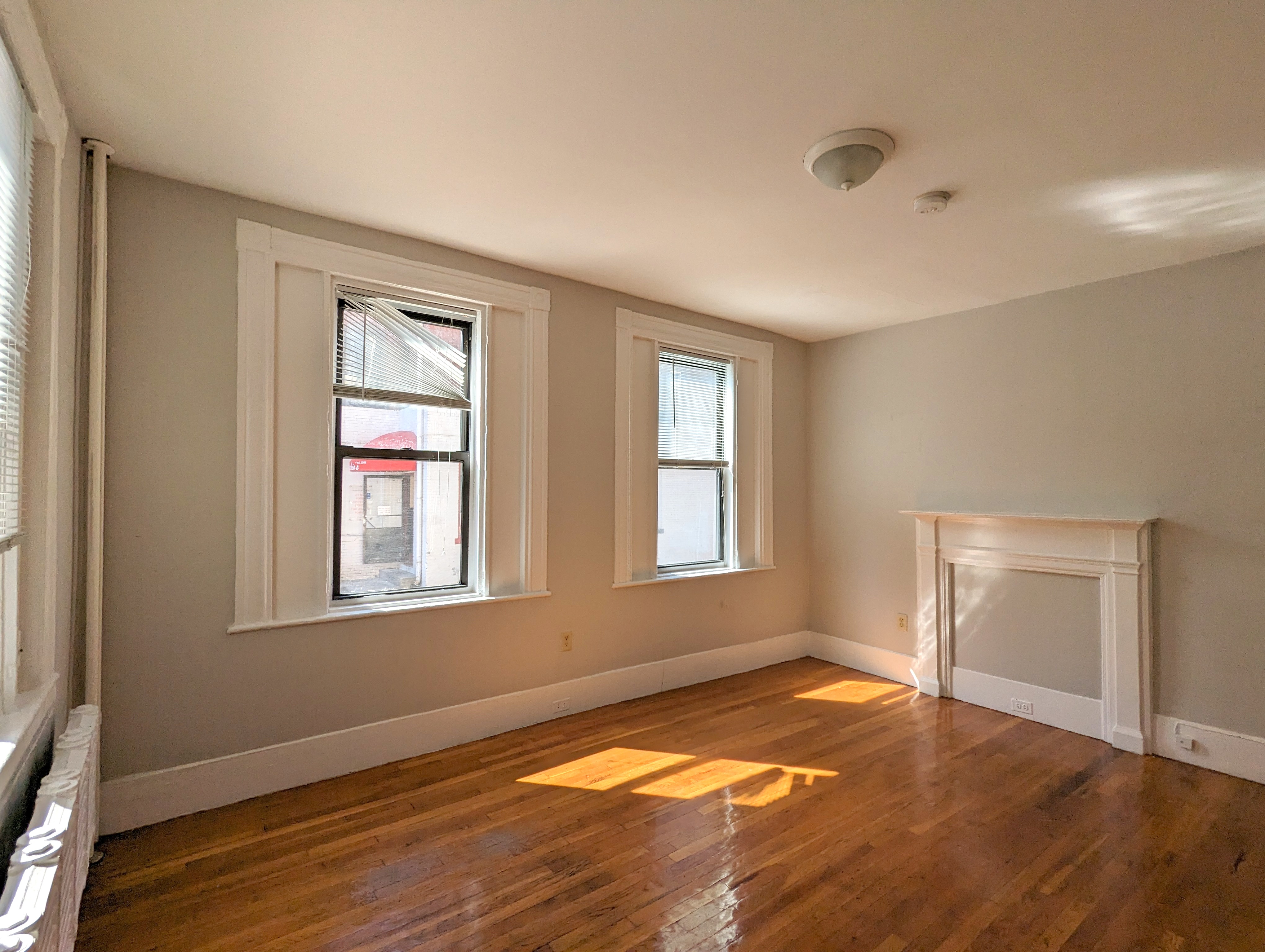 48 Jfk St, Harvard Square