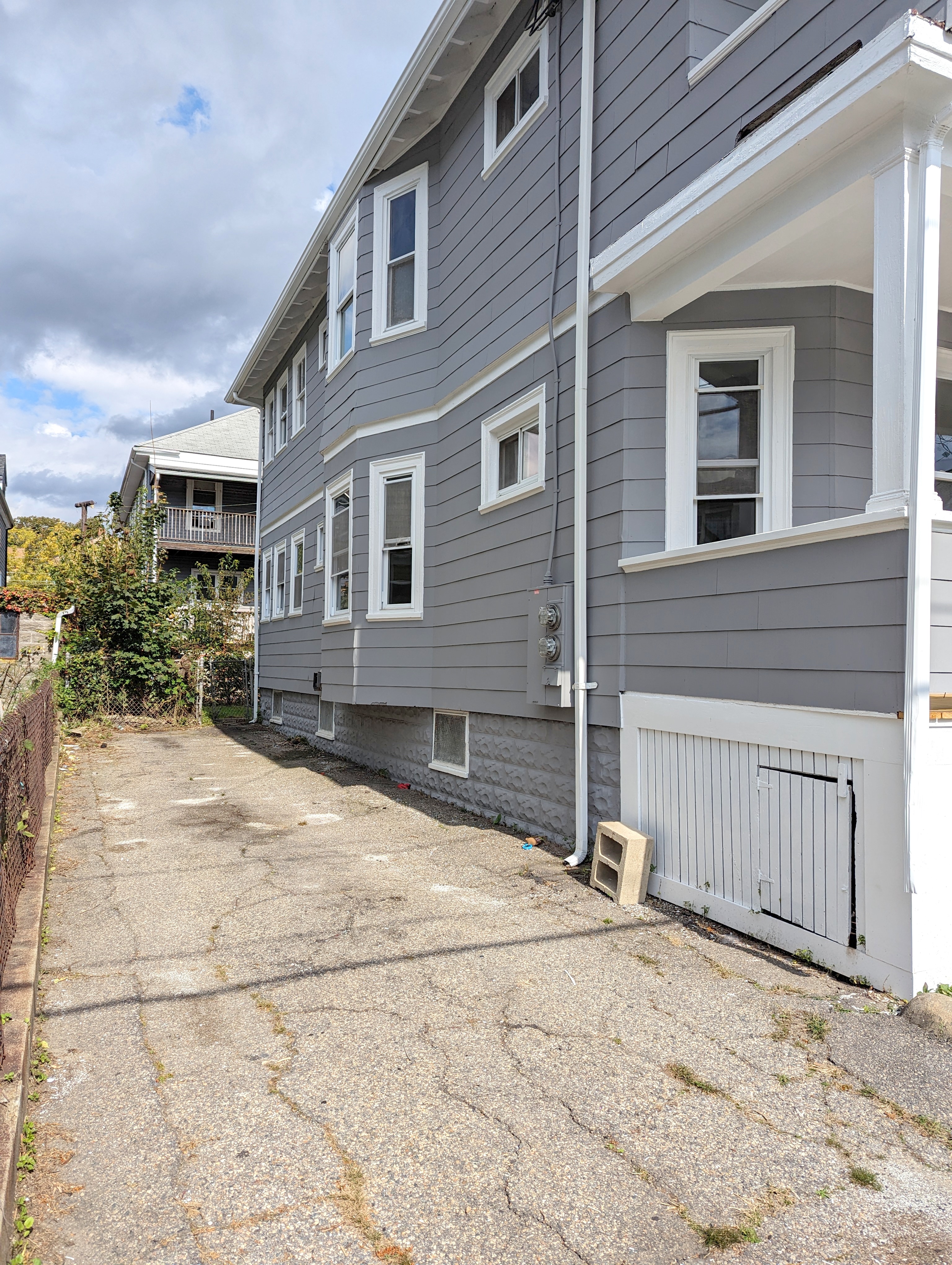 75 Frederick Ave, Tufts University