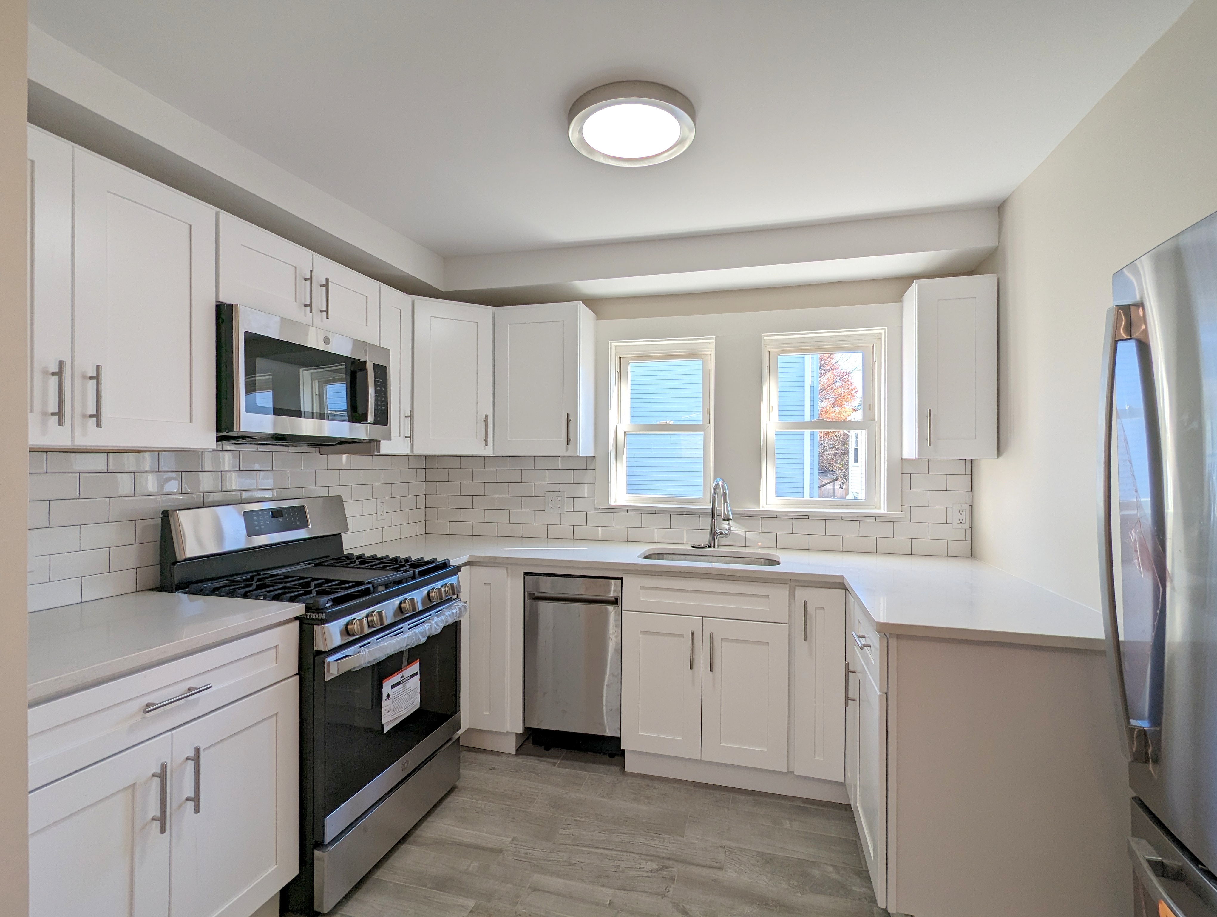 8 Fisk Ave, Magoun Square