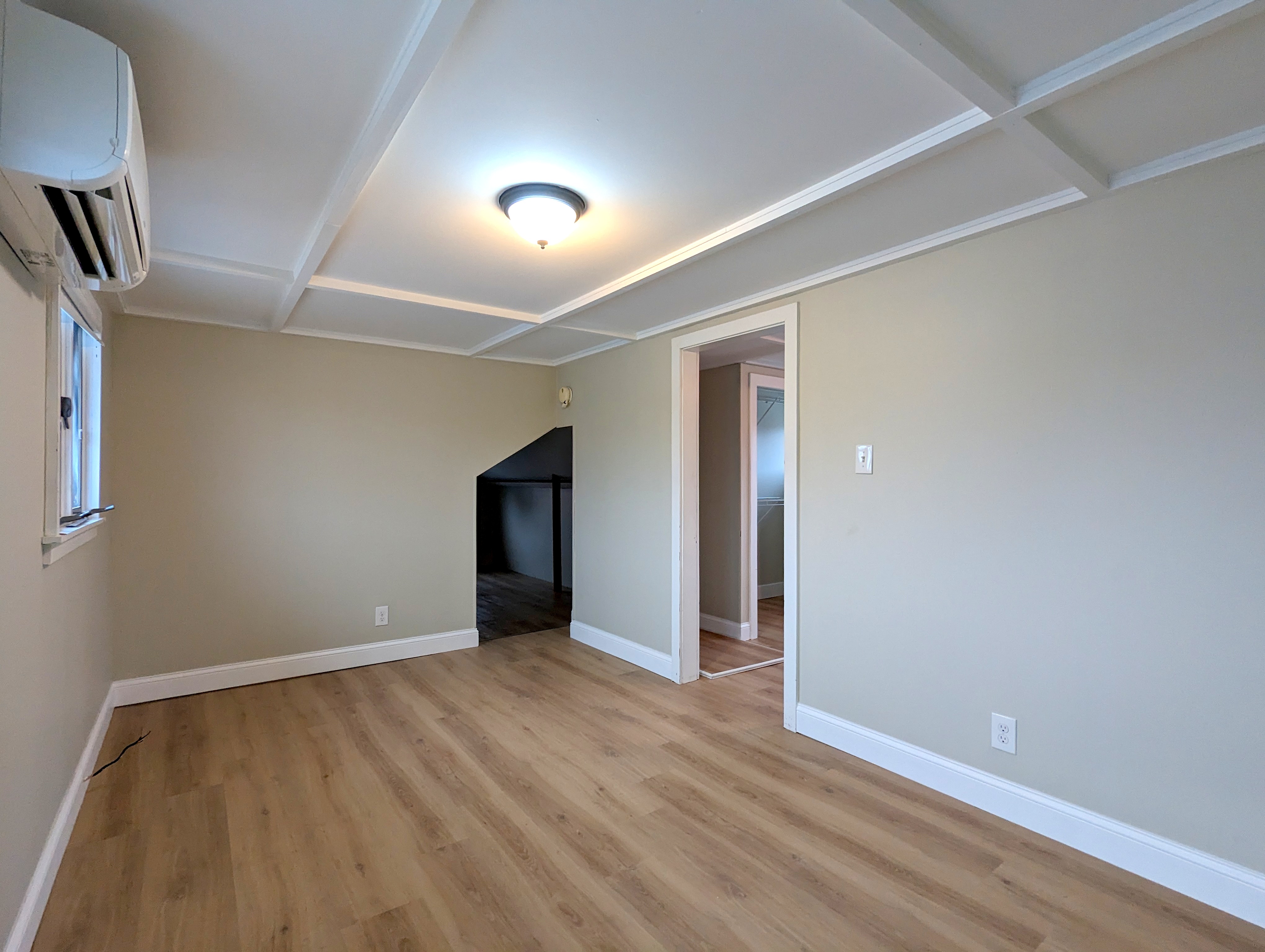 73 Woods Ave, Teele Square