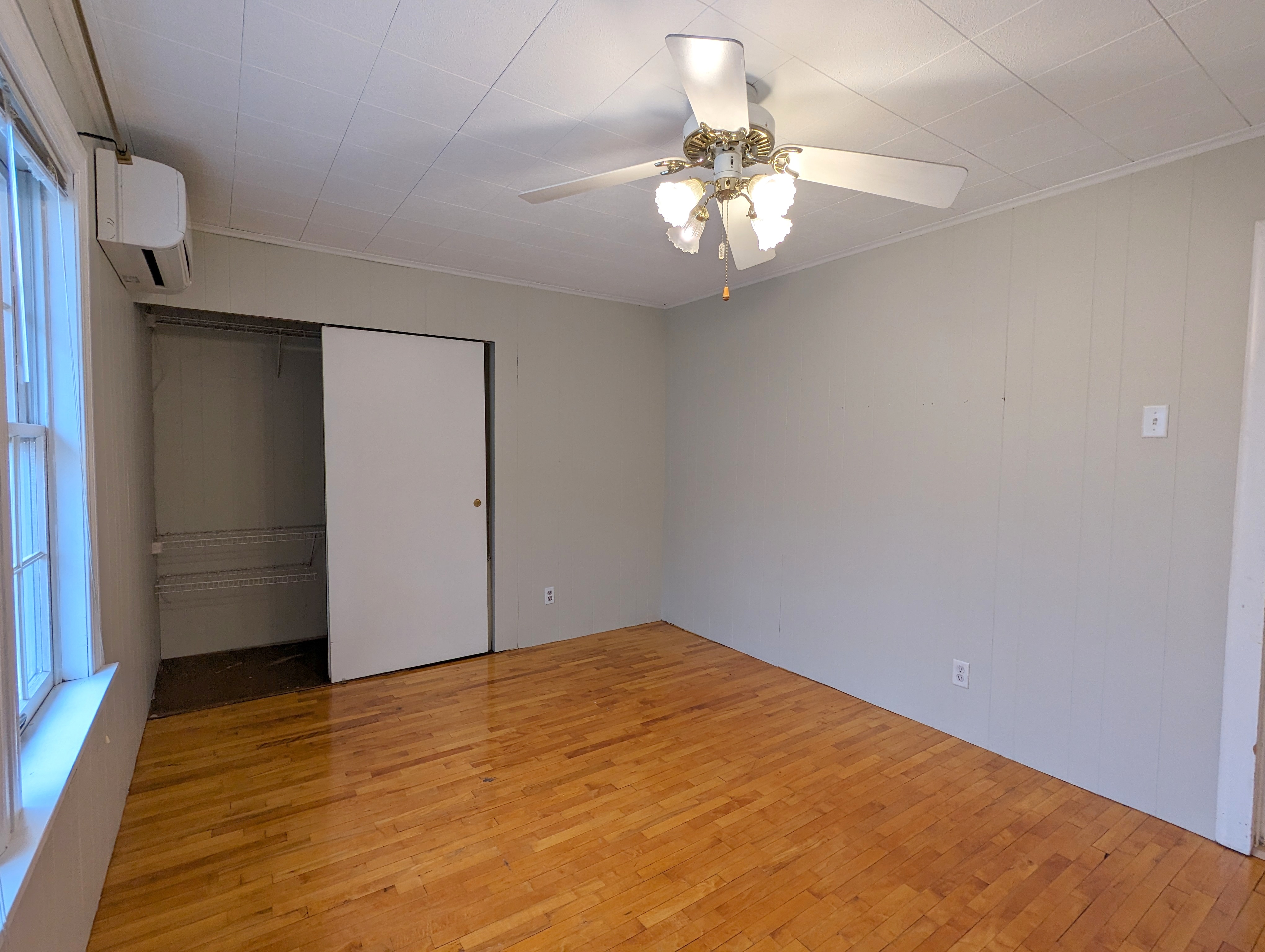 73 Woods Ave, Teele Square