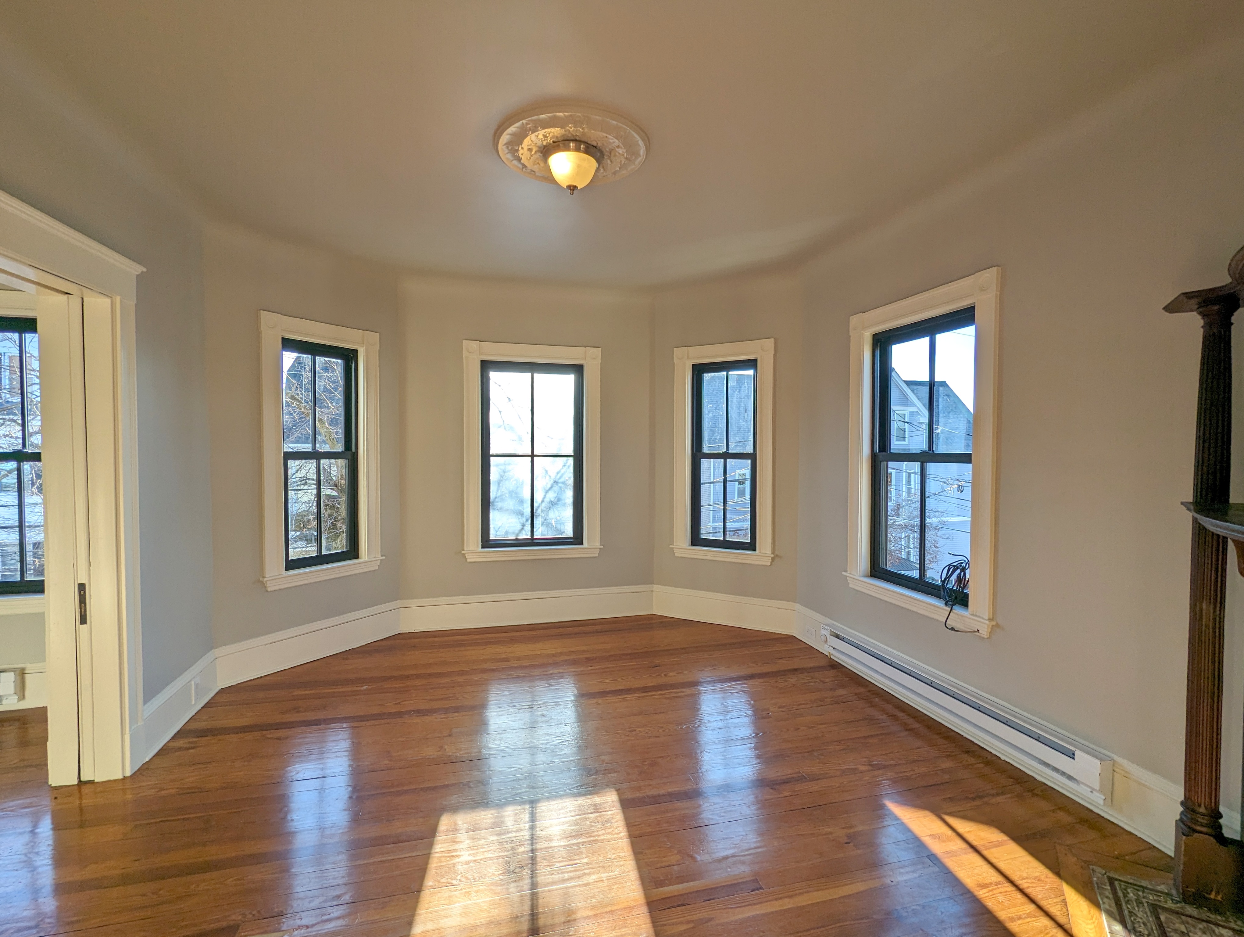 8 Charnwood Rd, Davis Square