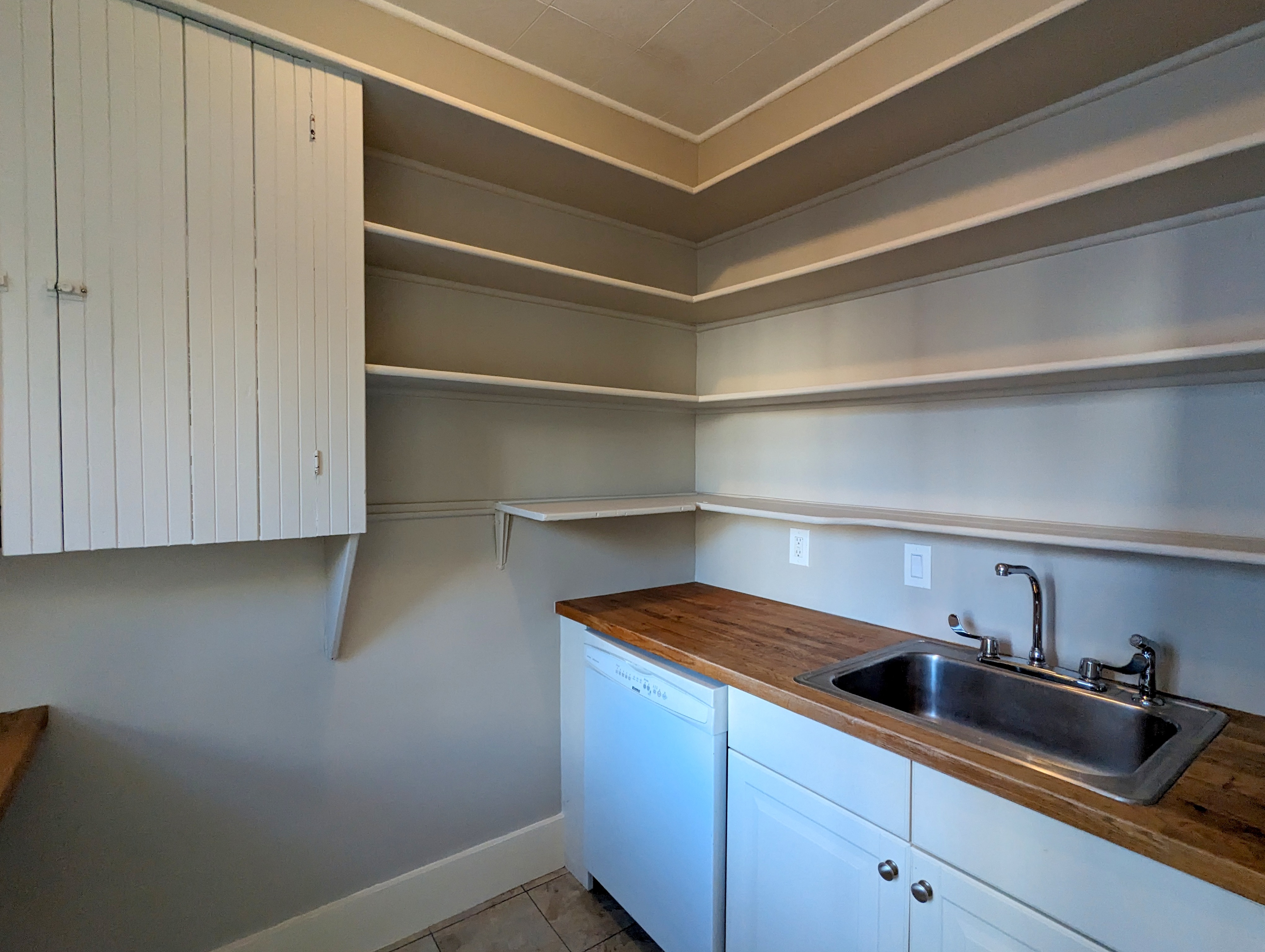 8 Charnwood Rd, Davis Square