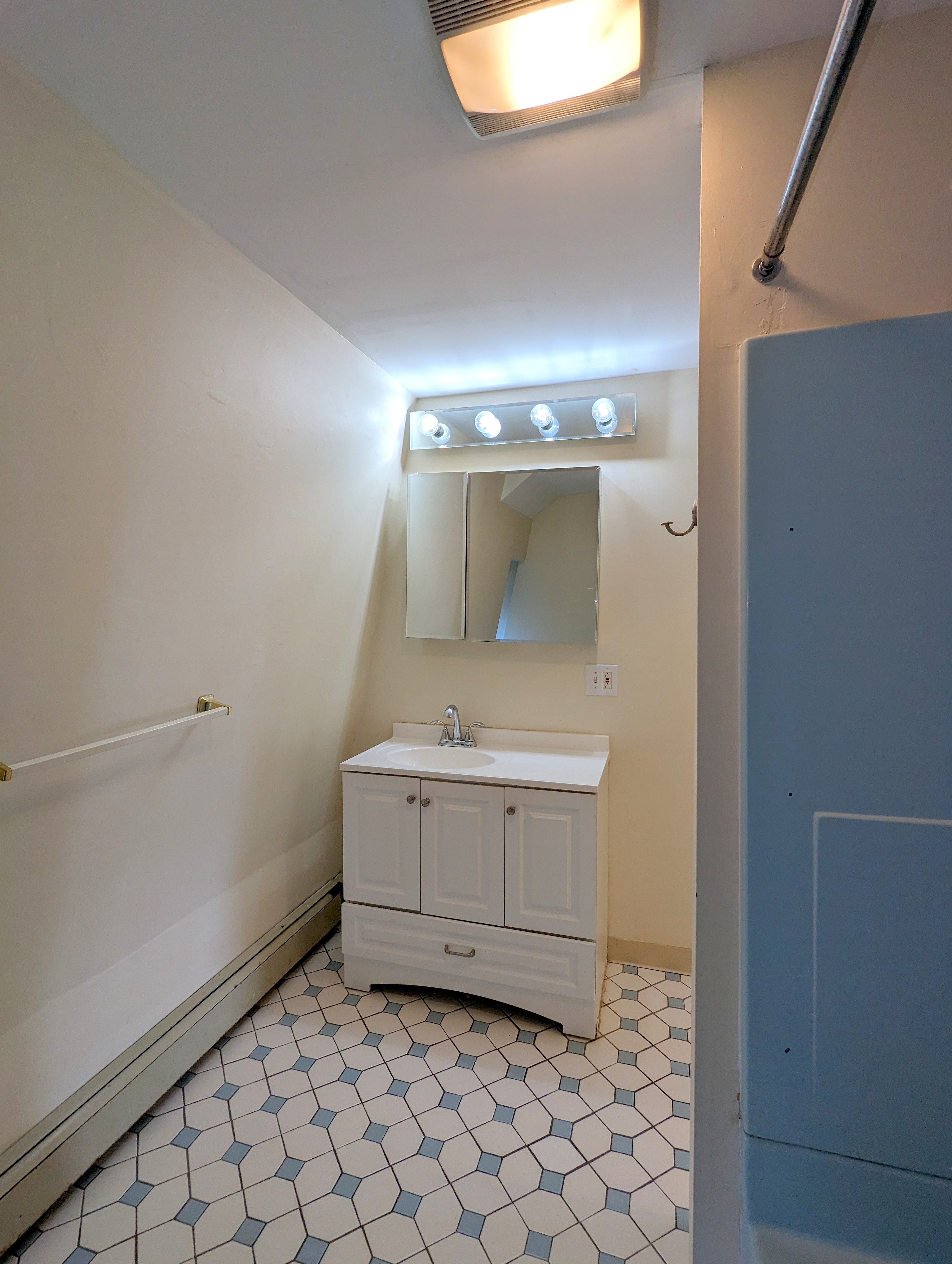 15 Howe St, Magoun Square