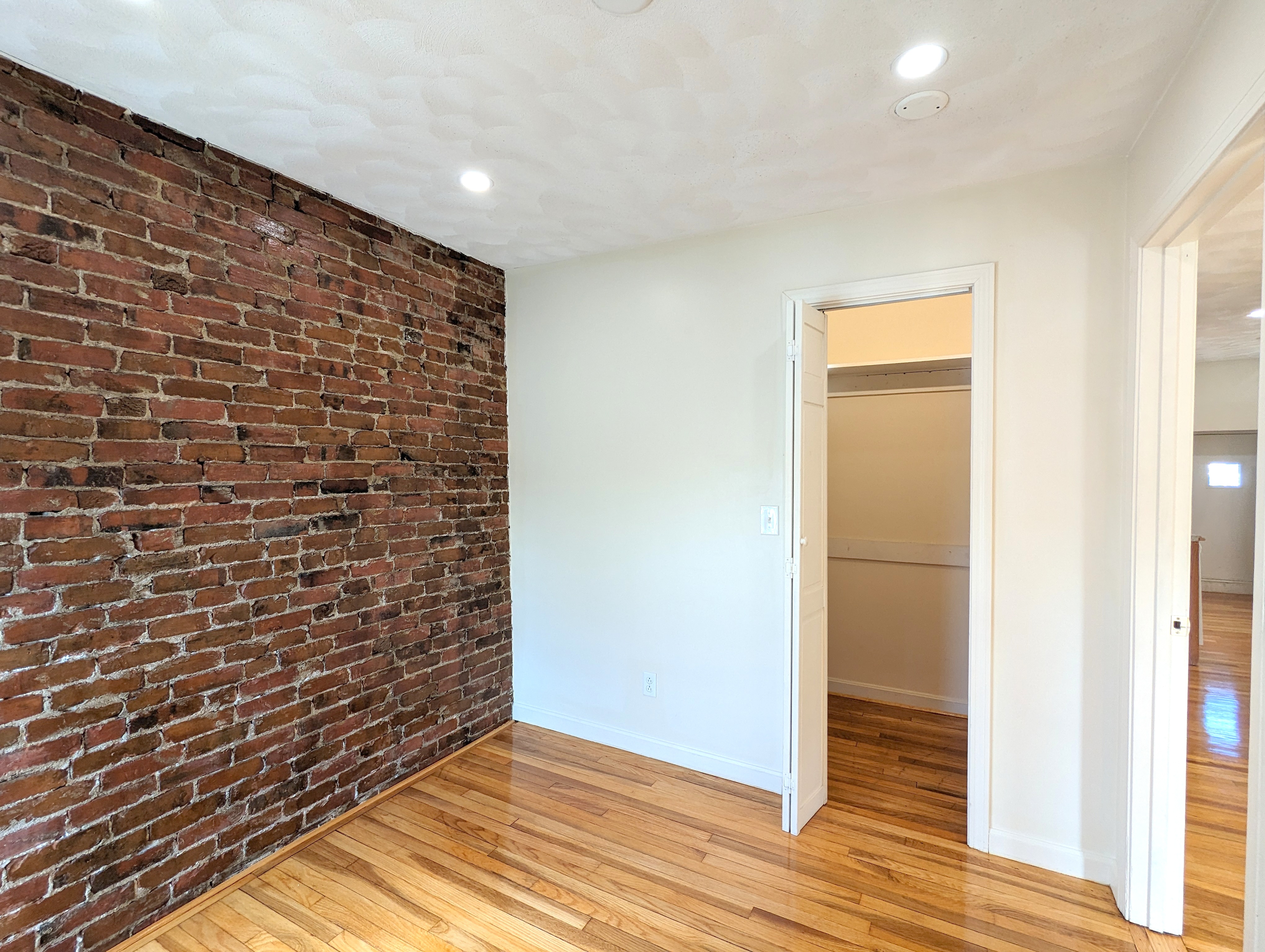 15 Howe St, Magoun Square