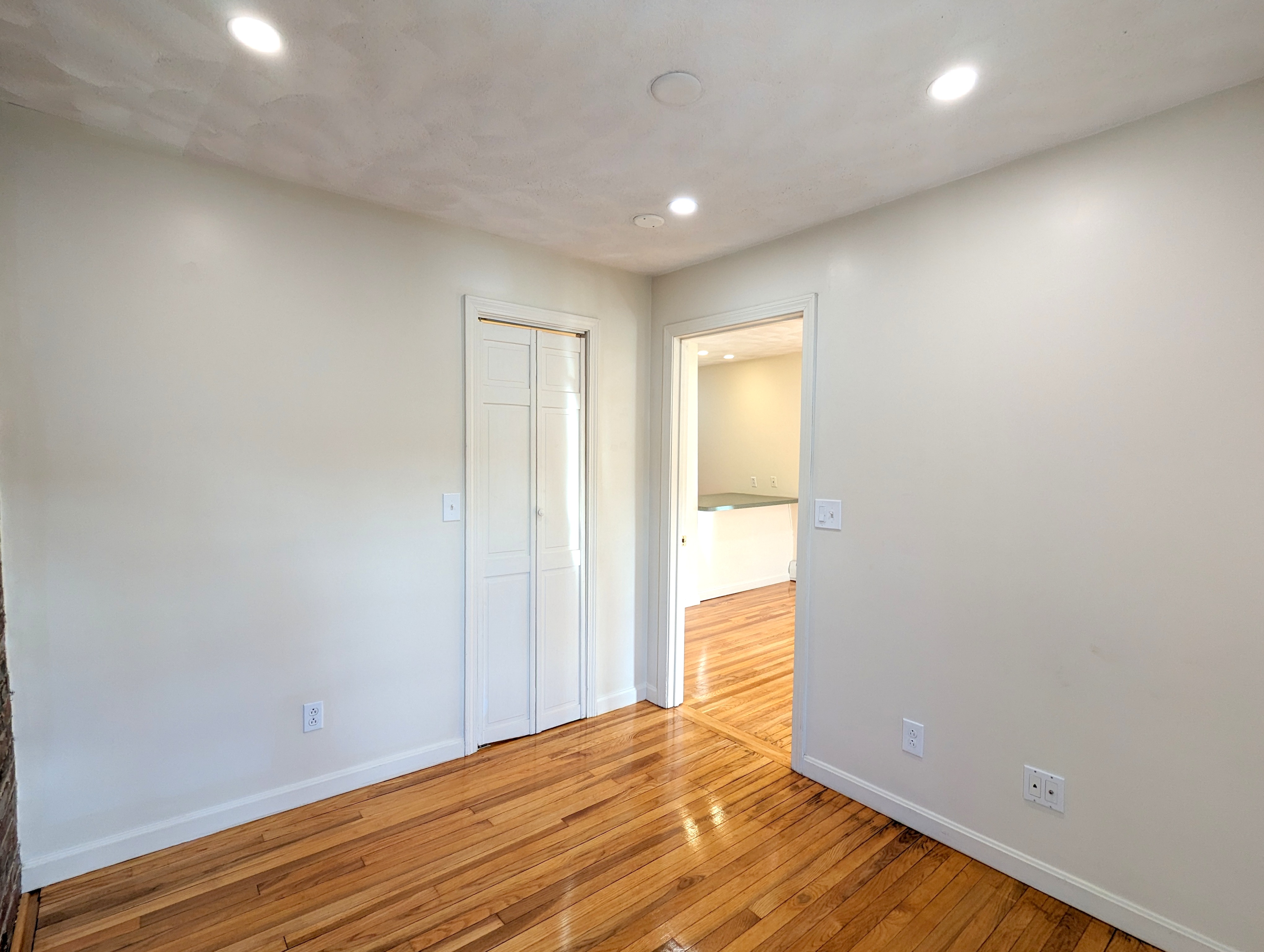 15 Howe St, Magoun Square