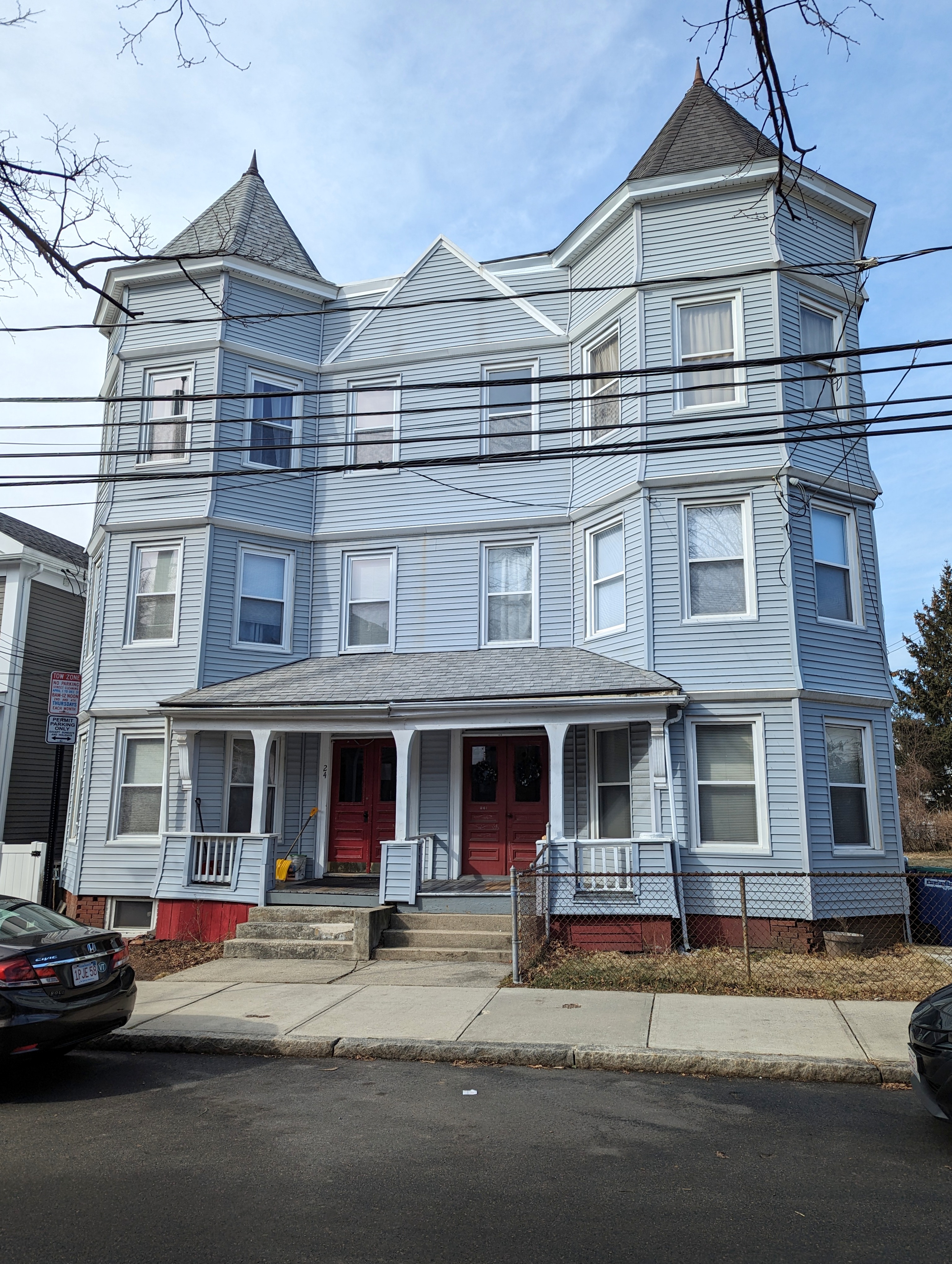 24 Linden Ave, Davis Square