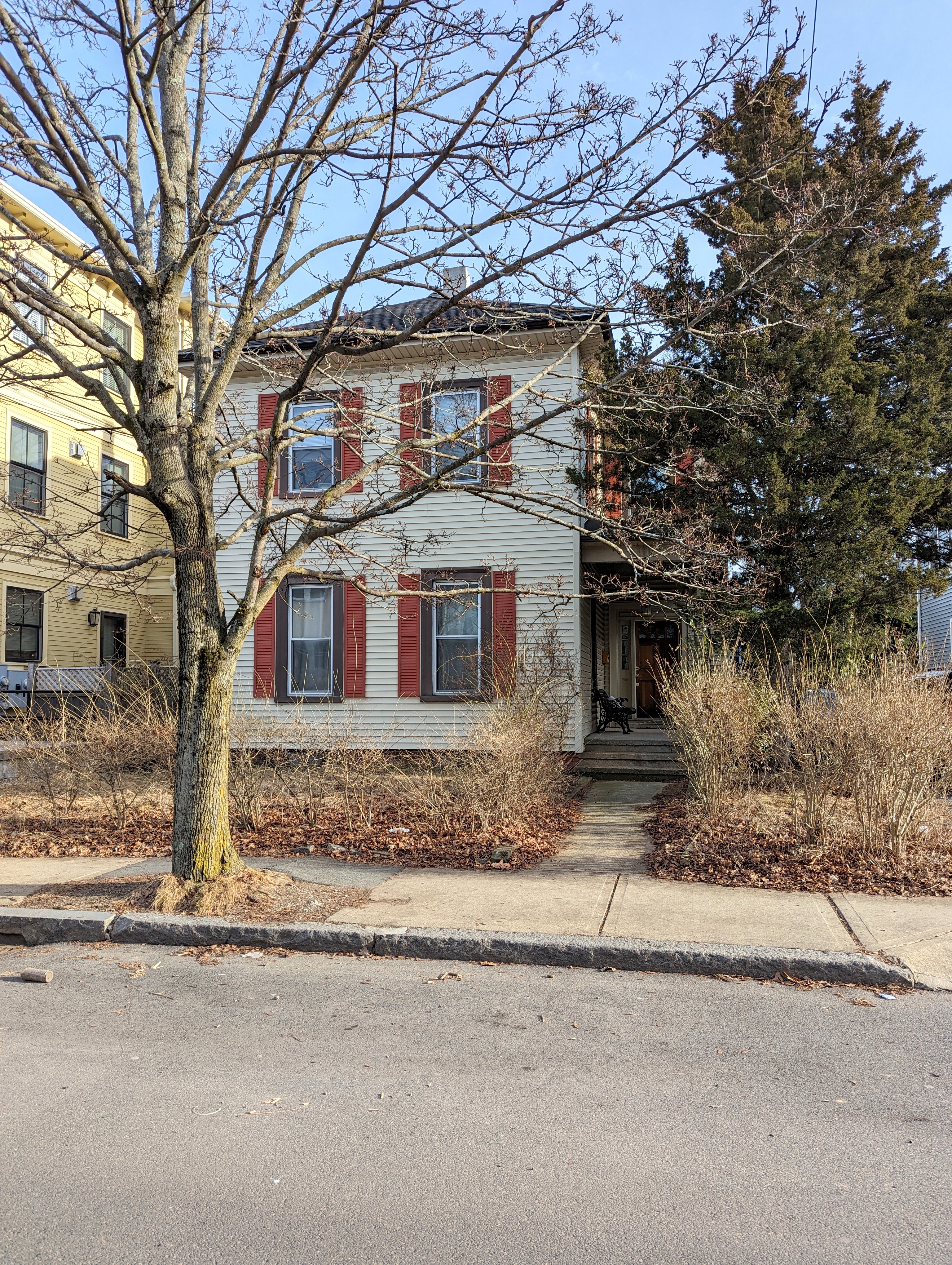 74 Dover St, Davis Square