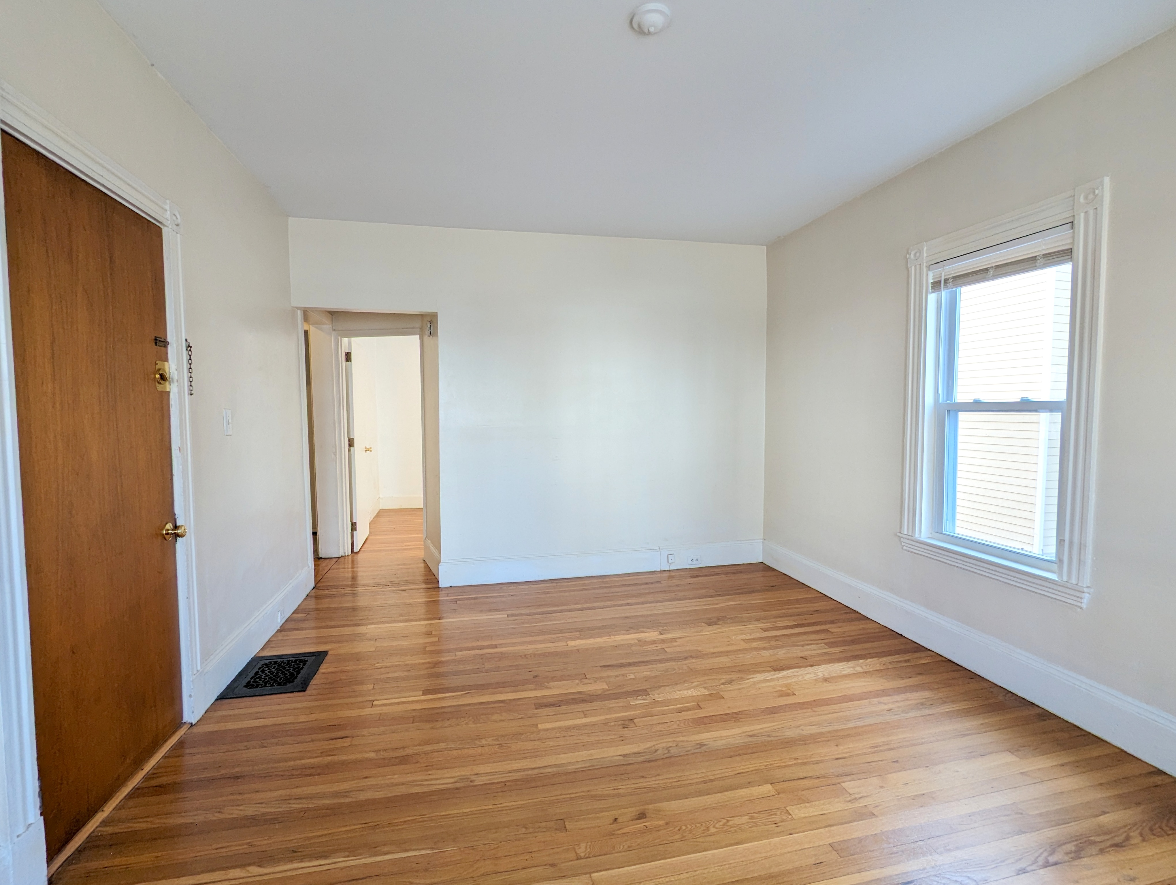 28 Claremon St, Teele Square