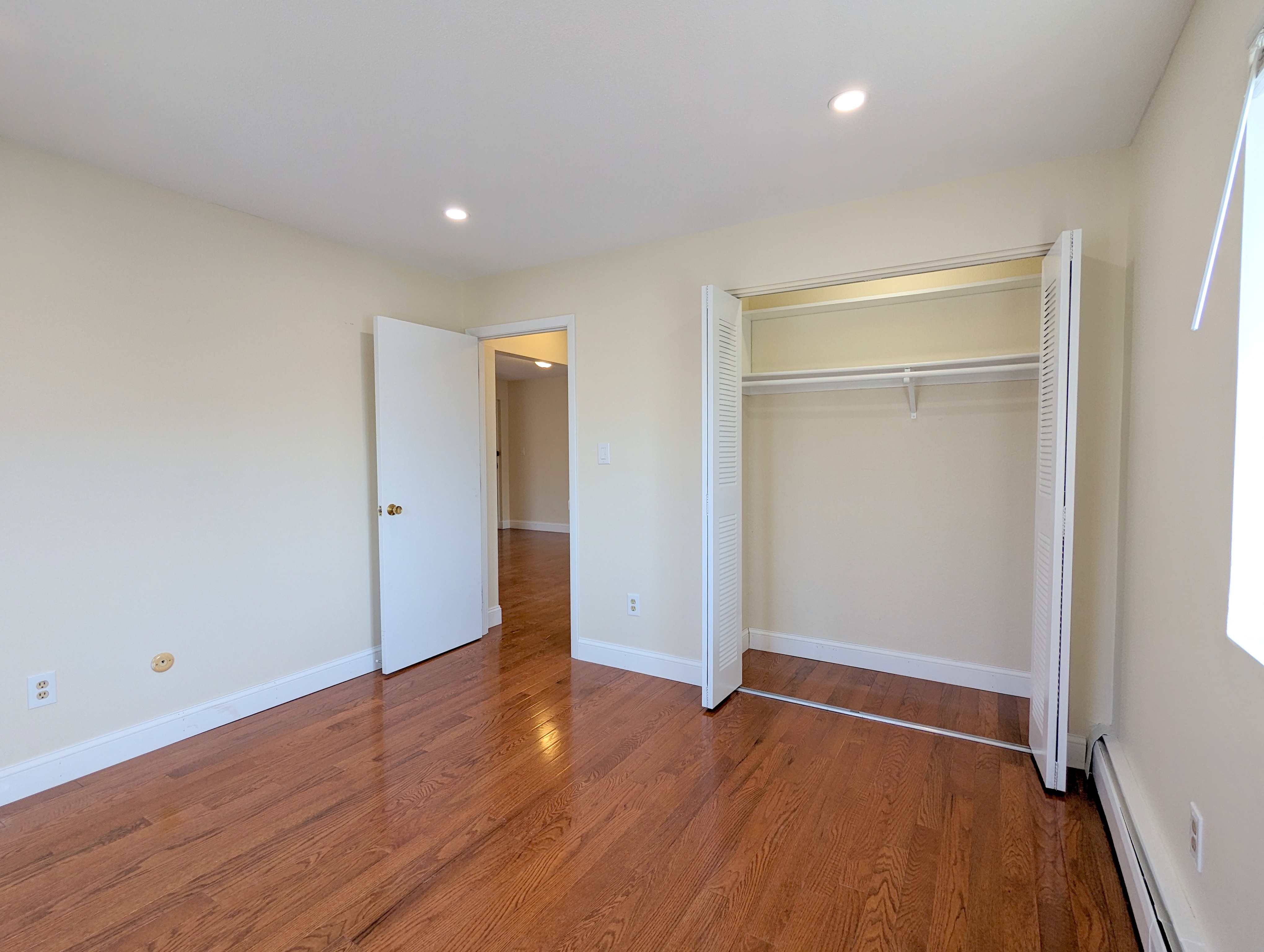 12 Cameron Ave, Teele Square