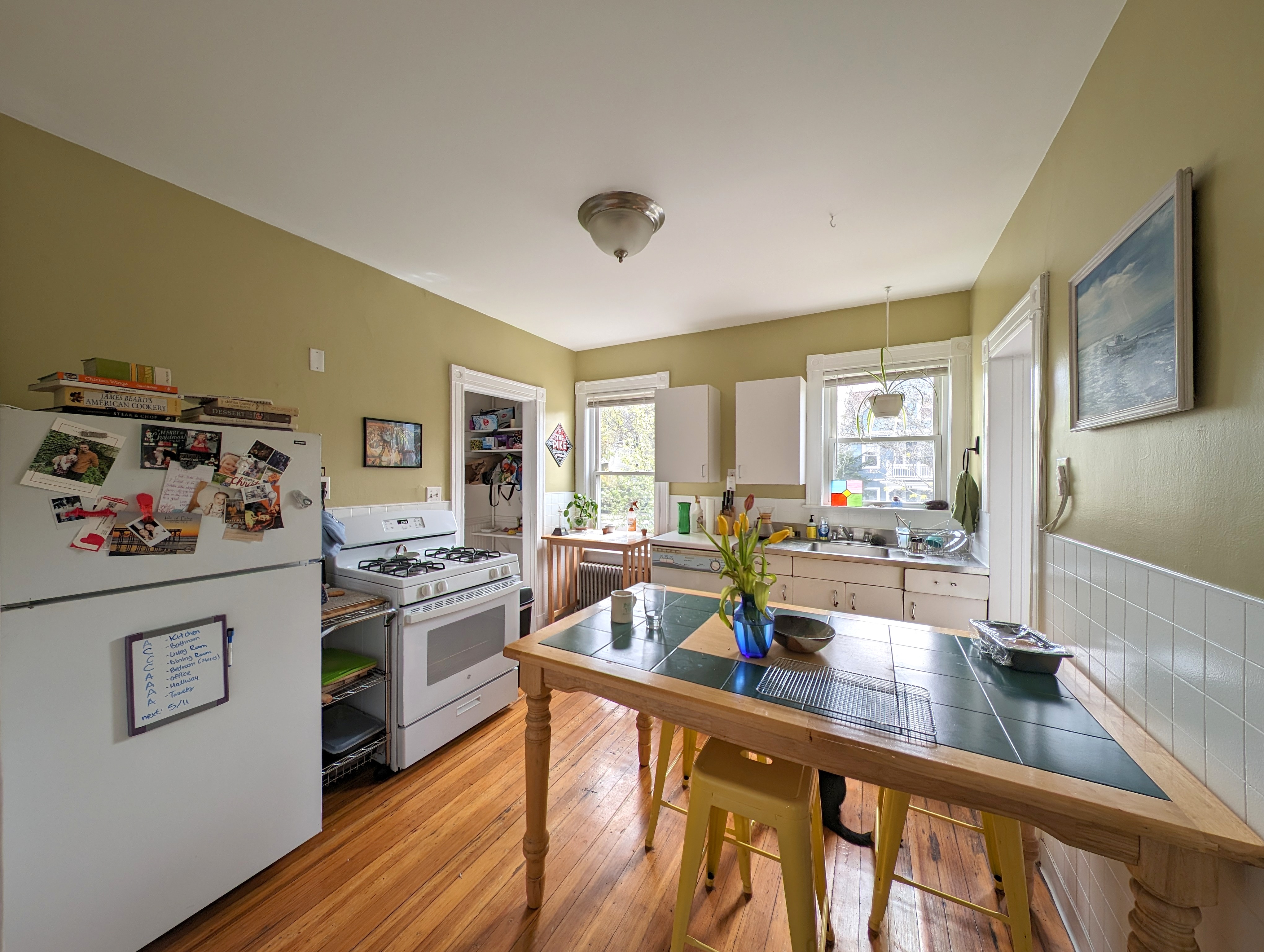 3 Russell Rd, Teele Square