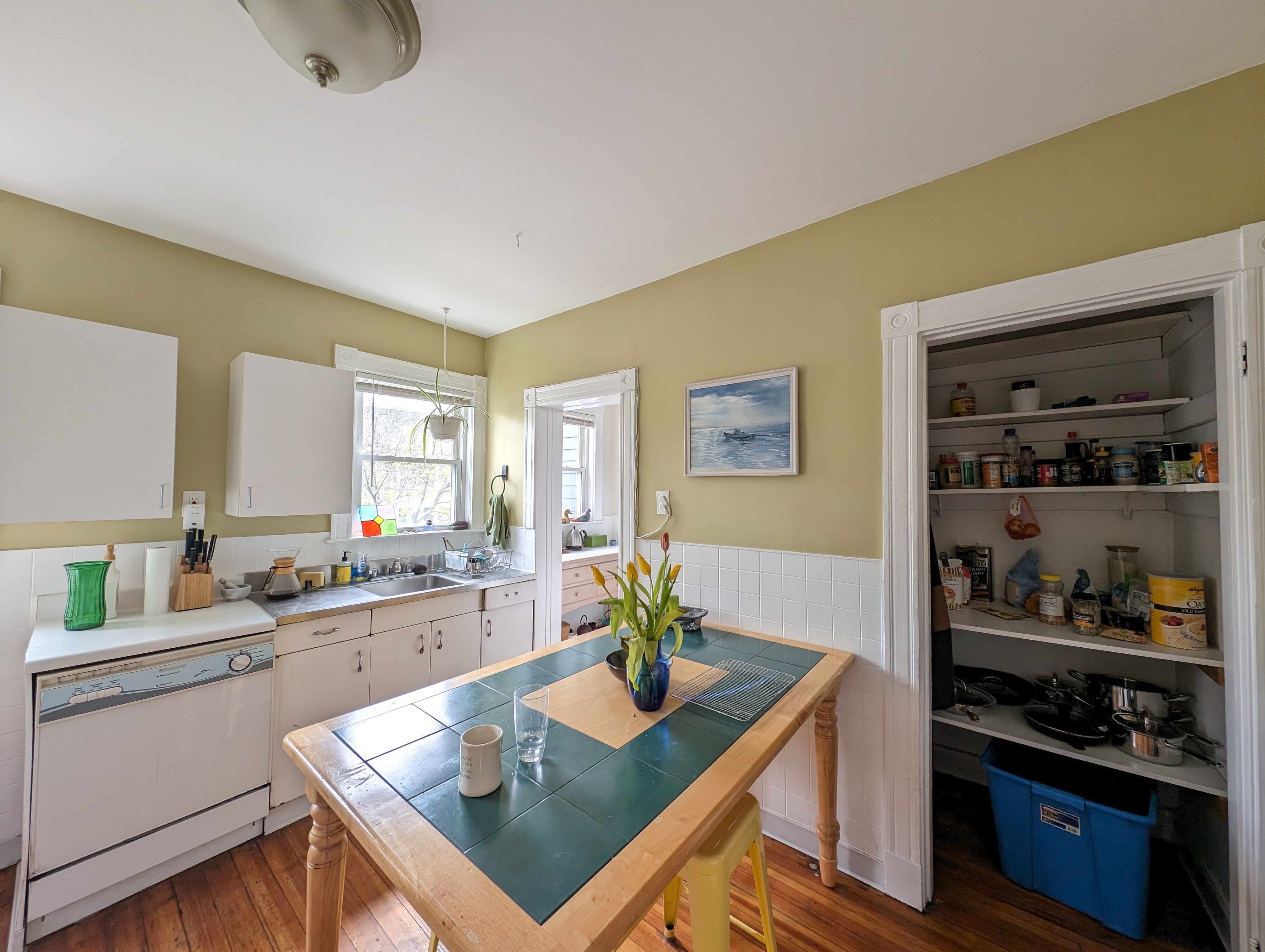 3 Russell Rd, Teele Square