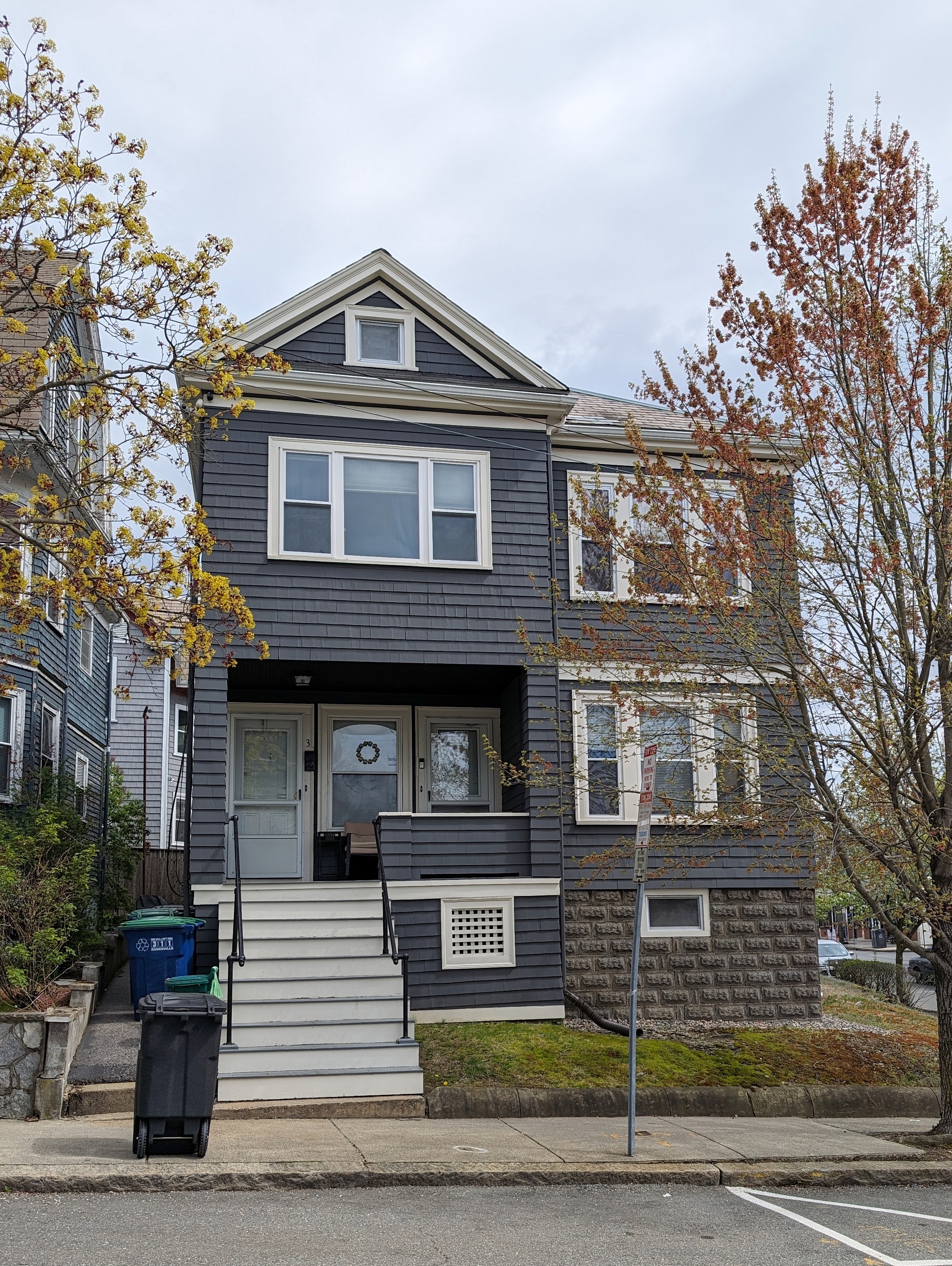 3 Russell Rd, Teele Square