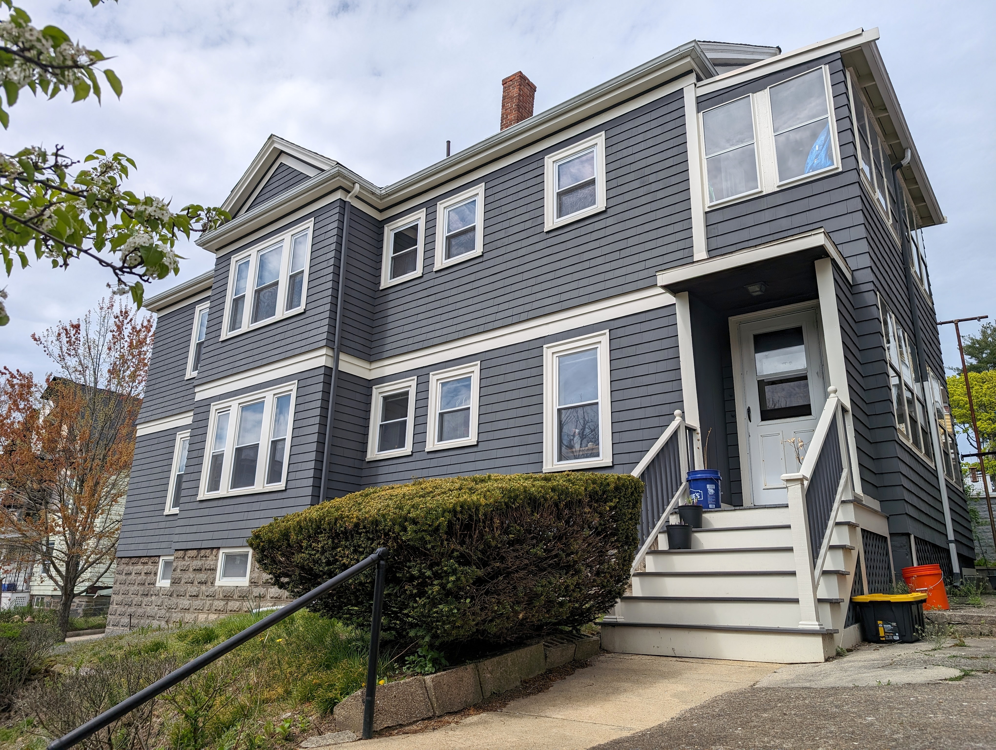 3 Russell Rd, Teele Square