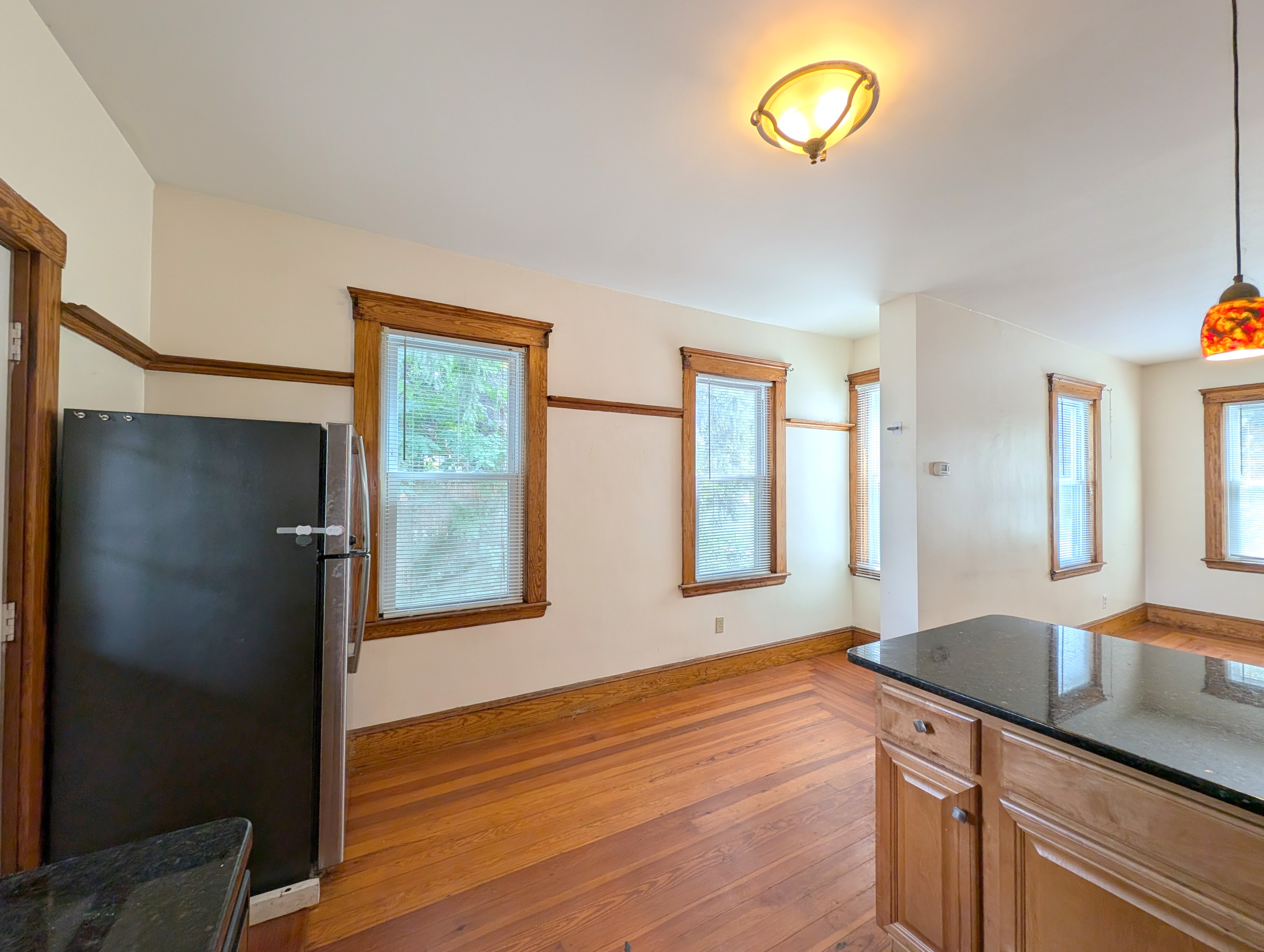 79 Capen St, Medford