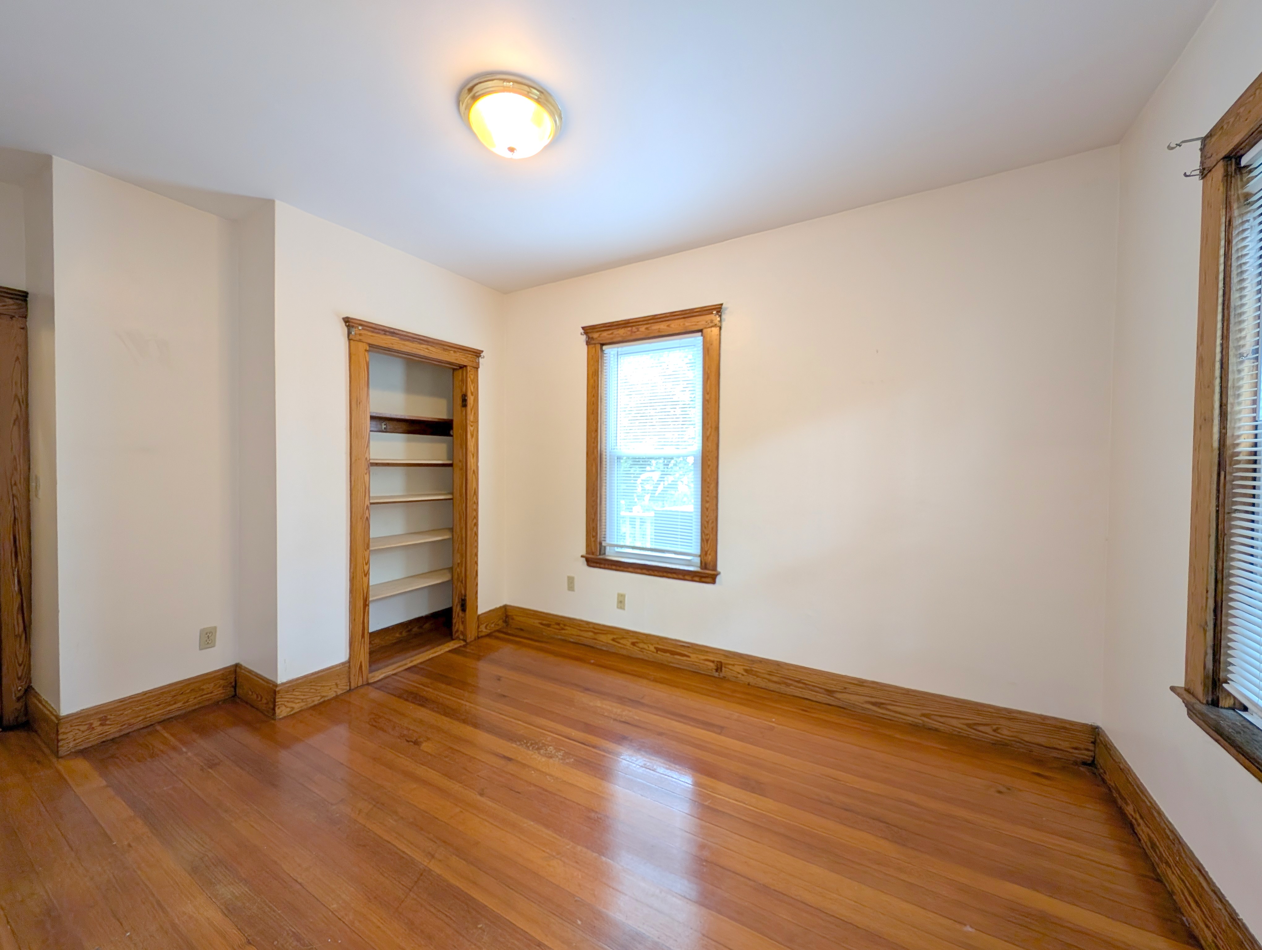 79 Capen St, Medford